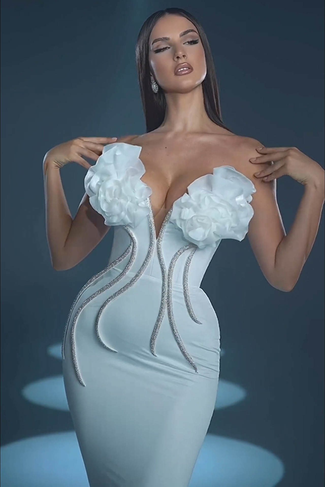 Lnez Strapless Maxi Dress In White
