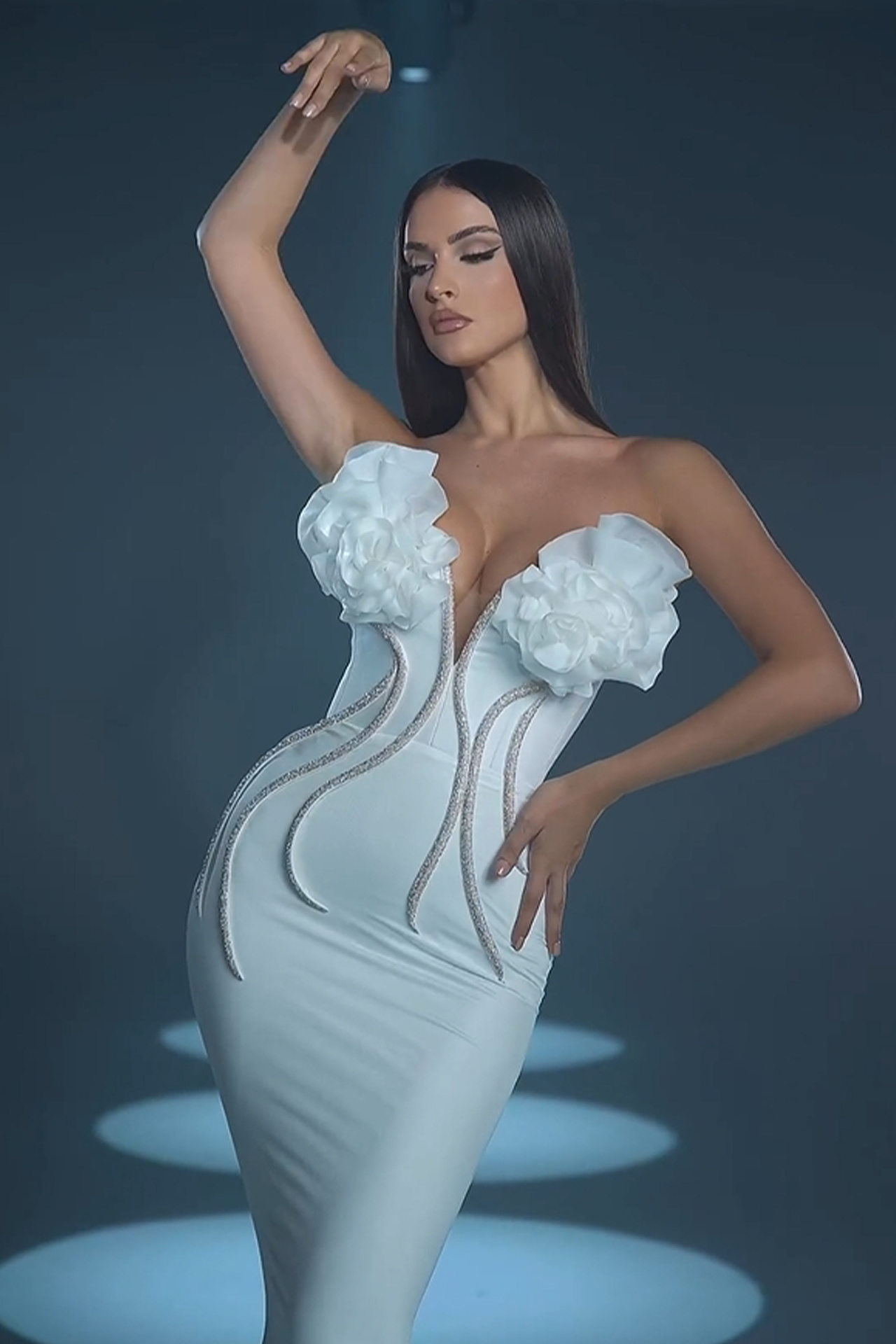 Lnez Strapless Maxi Dress In White