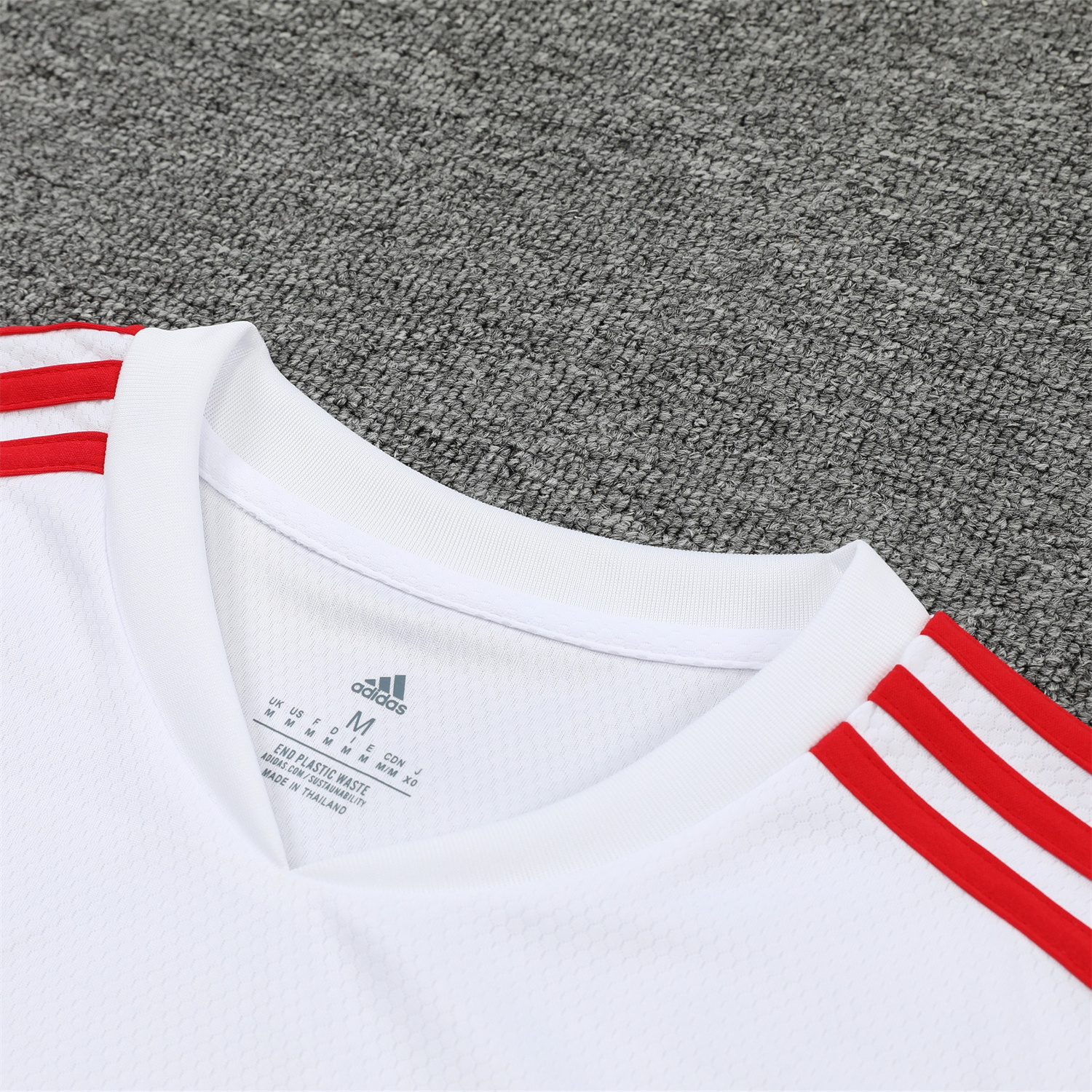 Bayern Munich 23-24 White Training Vest Suit