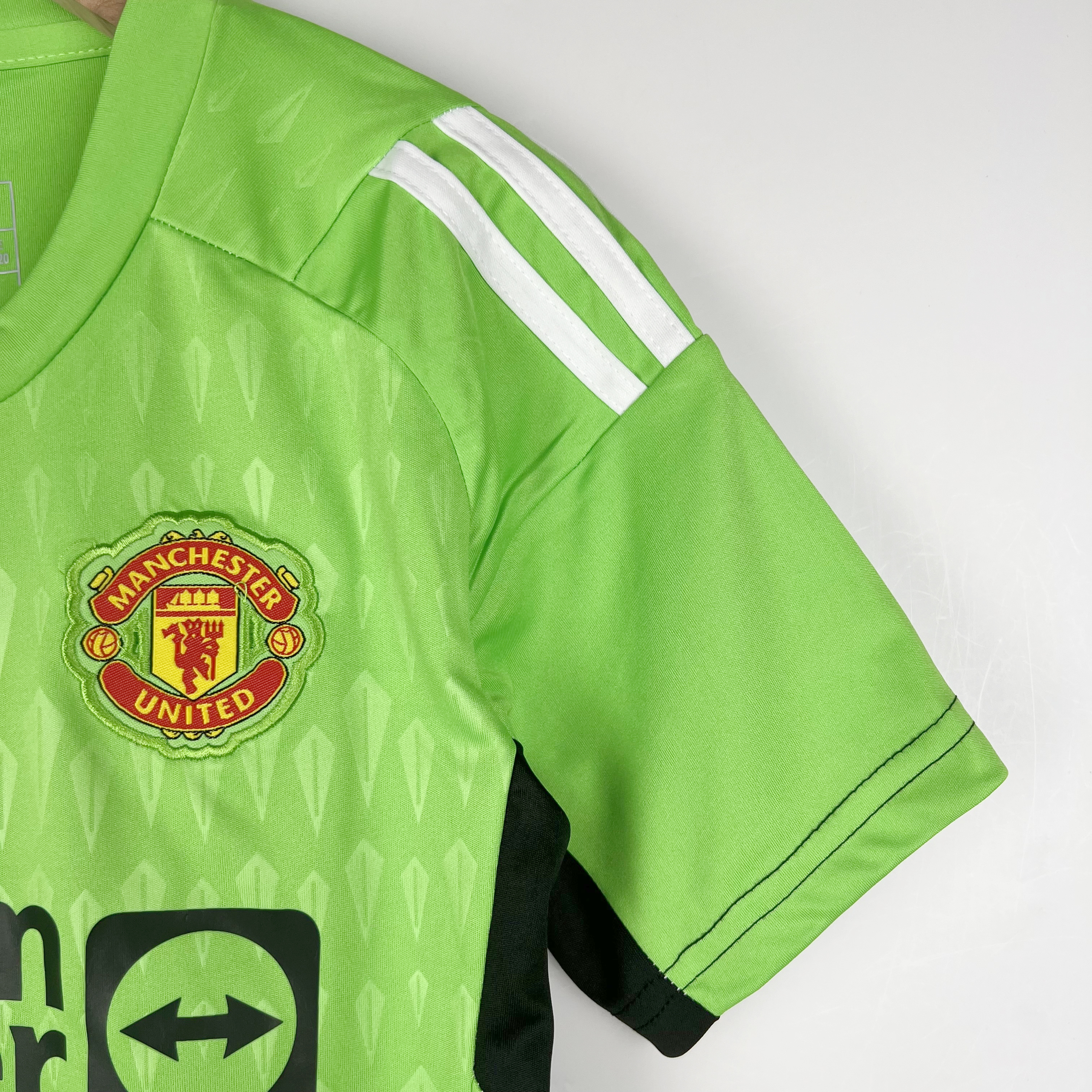 Manchester United 23-24 Green Goalkeeper Kids Kit