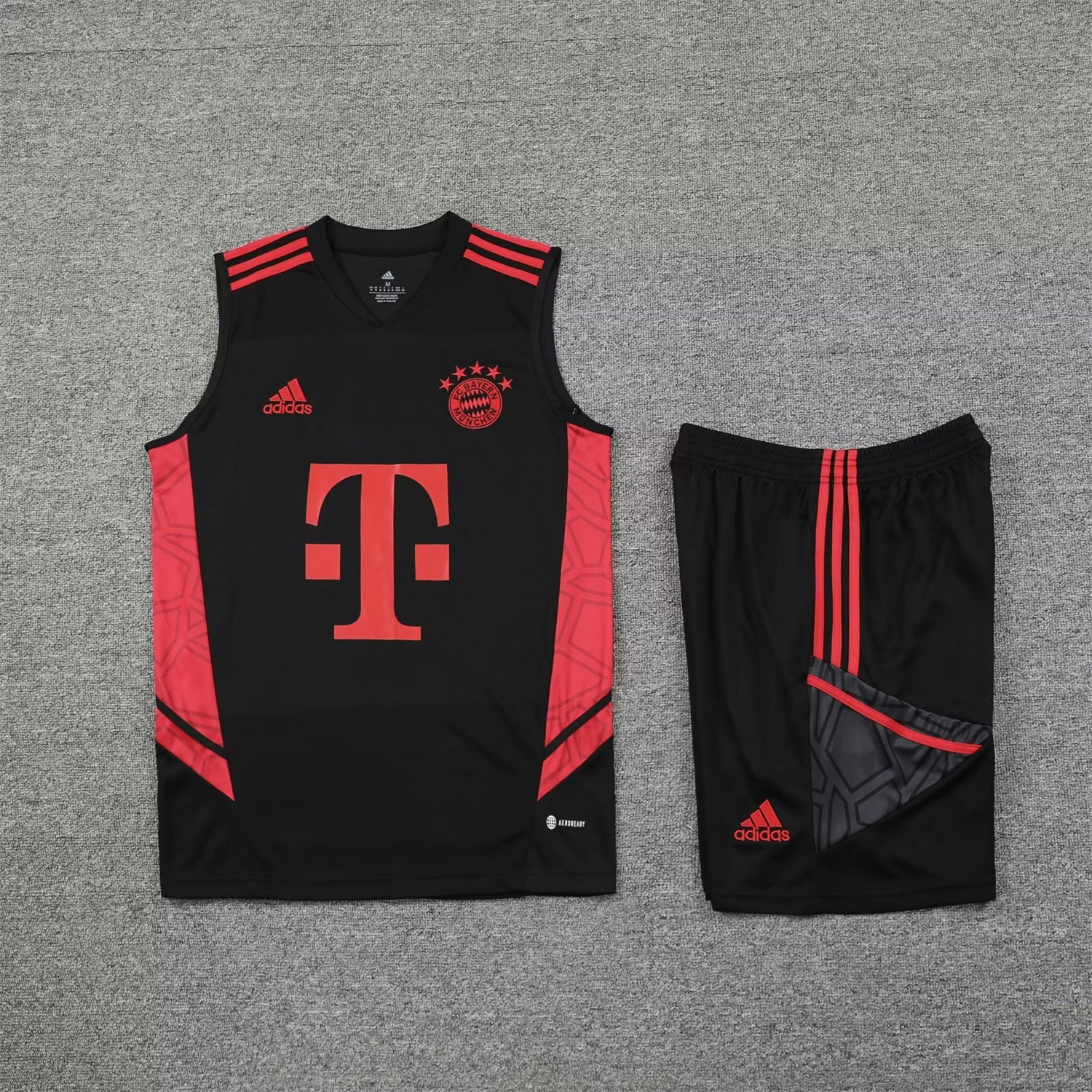 Bayern Munich 23-24 Black & Red Training Vest Suit