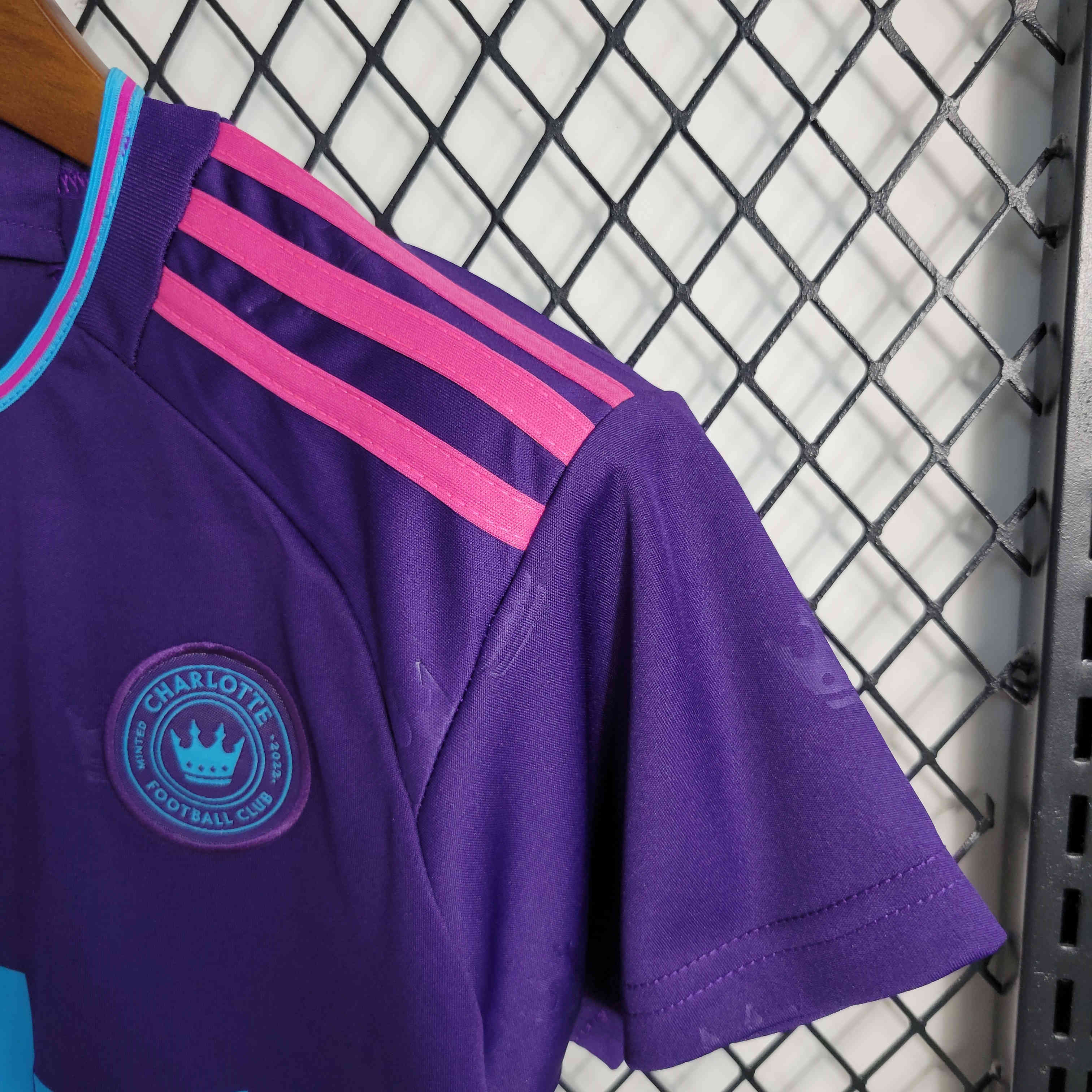 Charlotte 23-24 Home Kids Kit