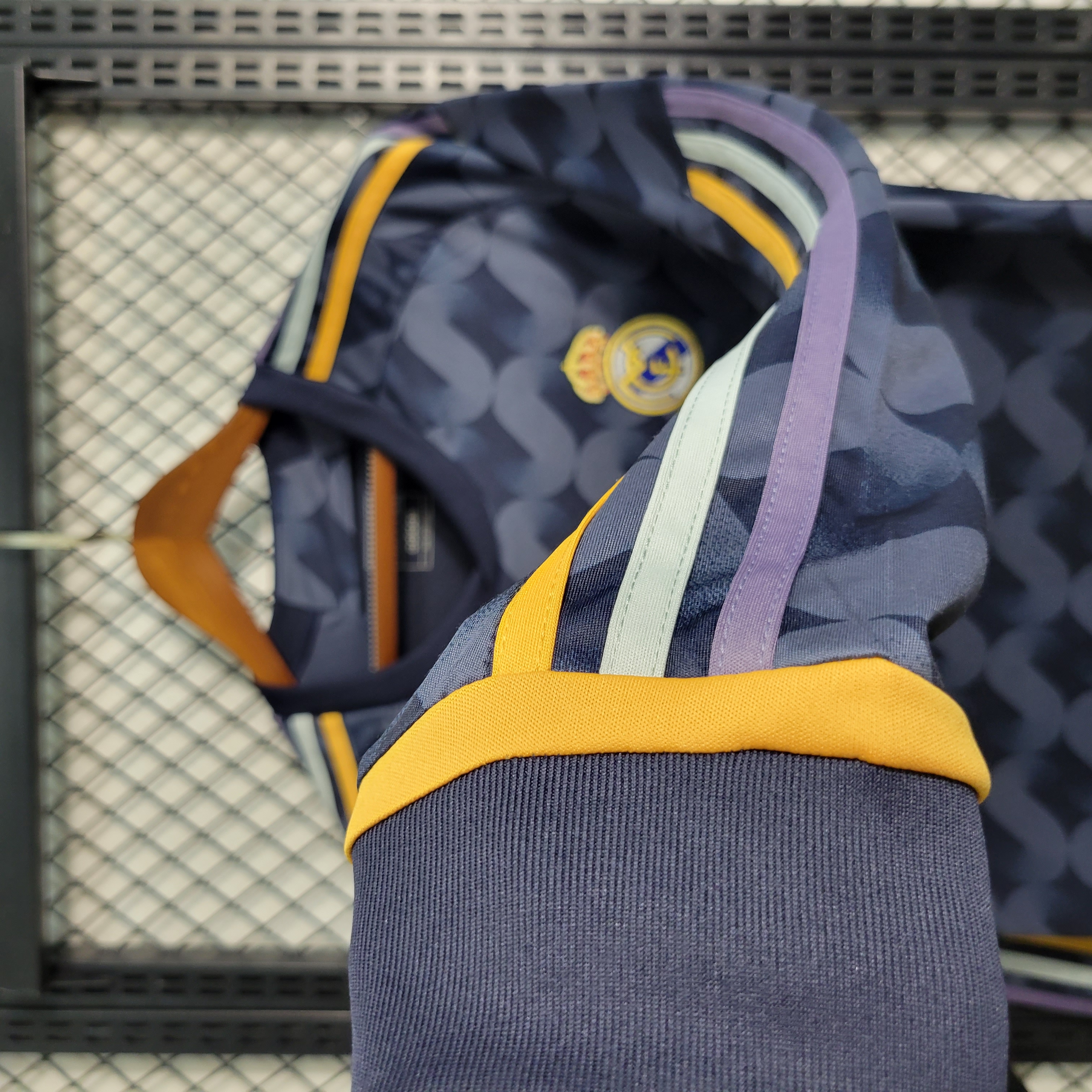 Real Madrid 23-24 Away Long Sleeve Jersey - Fans Version