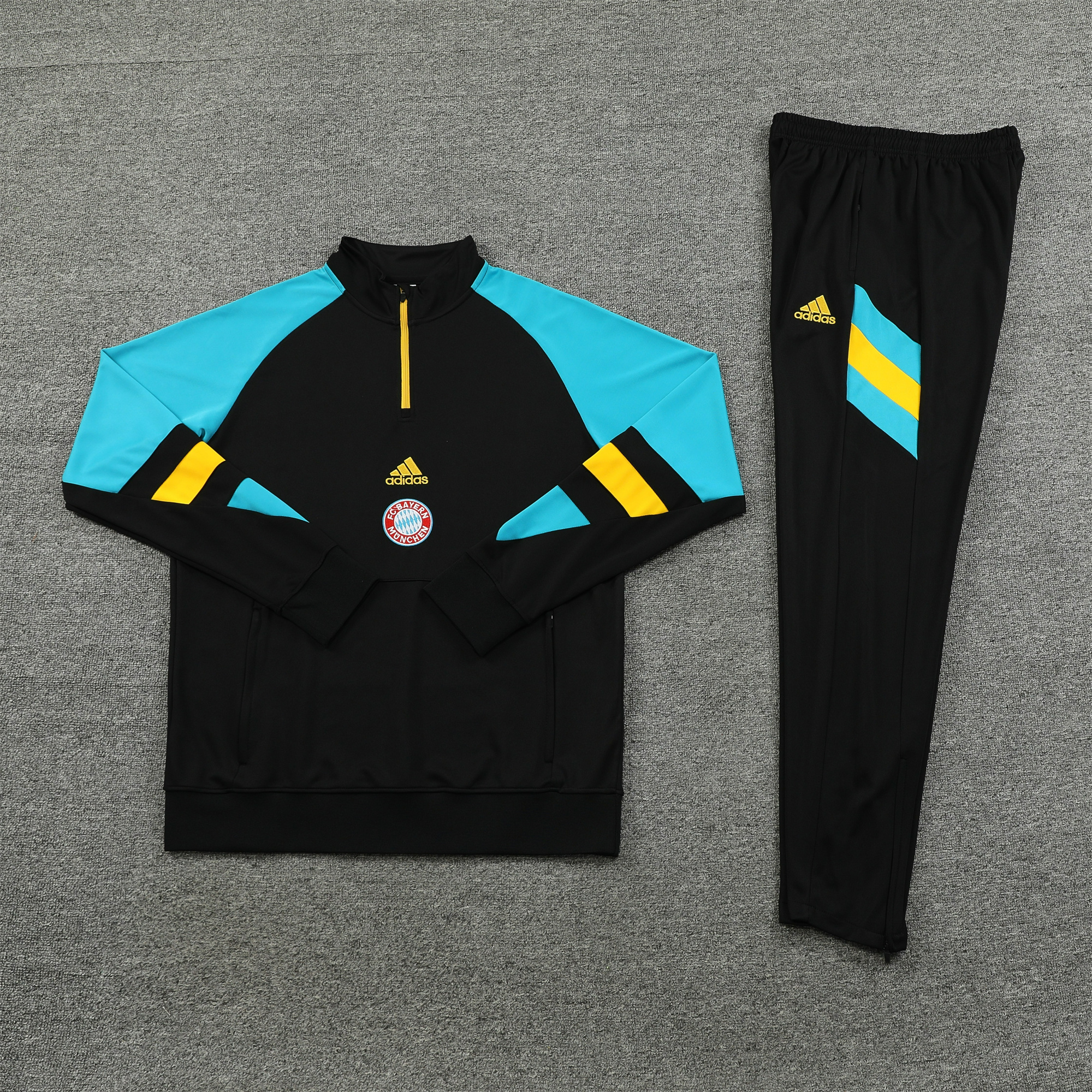 Bayern Munich 23-24 Long Sleeve Training Set