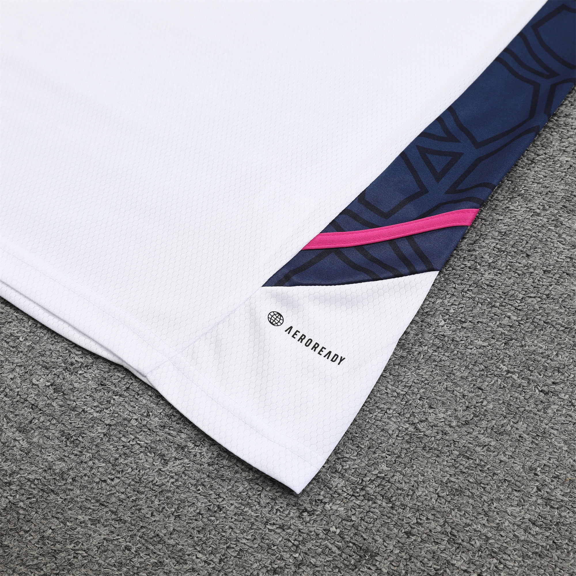 Arsenal 23-24 Player Vest Training Set White Pink