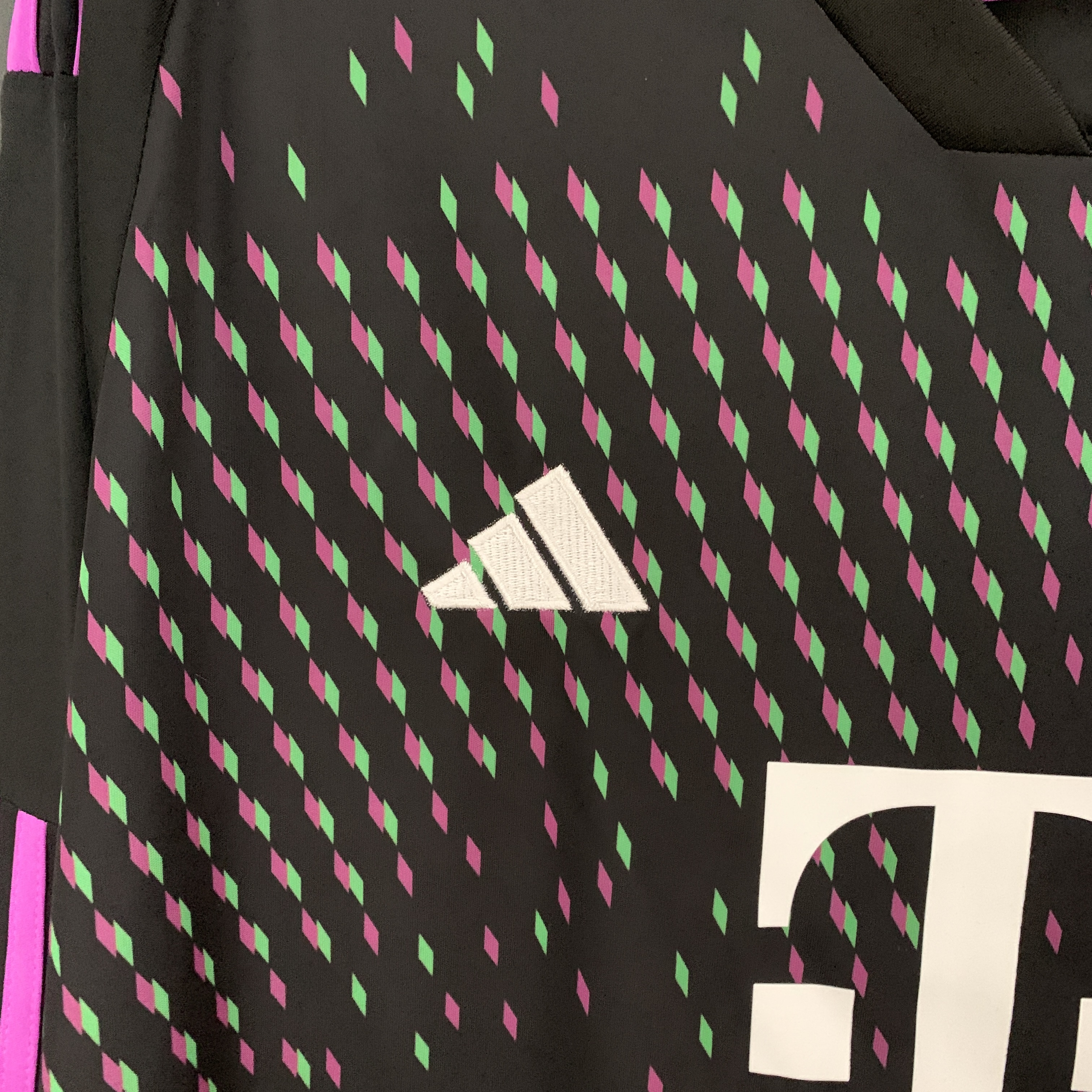 Bayern Munich 23-24 Away Long Sleeve Jersey - Fans Version