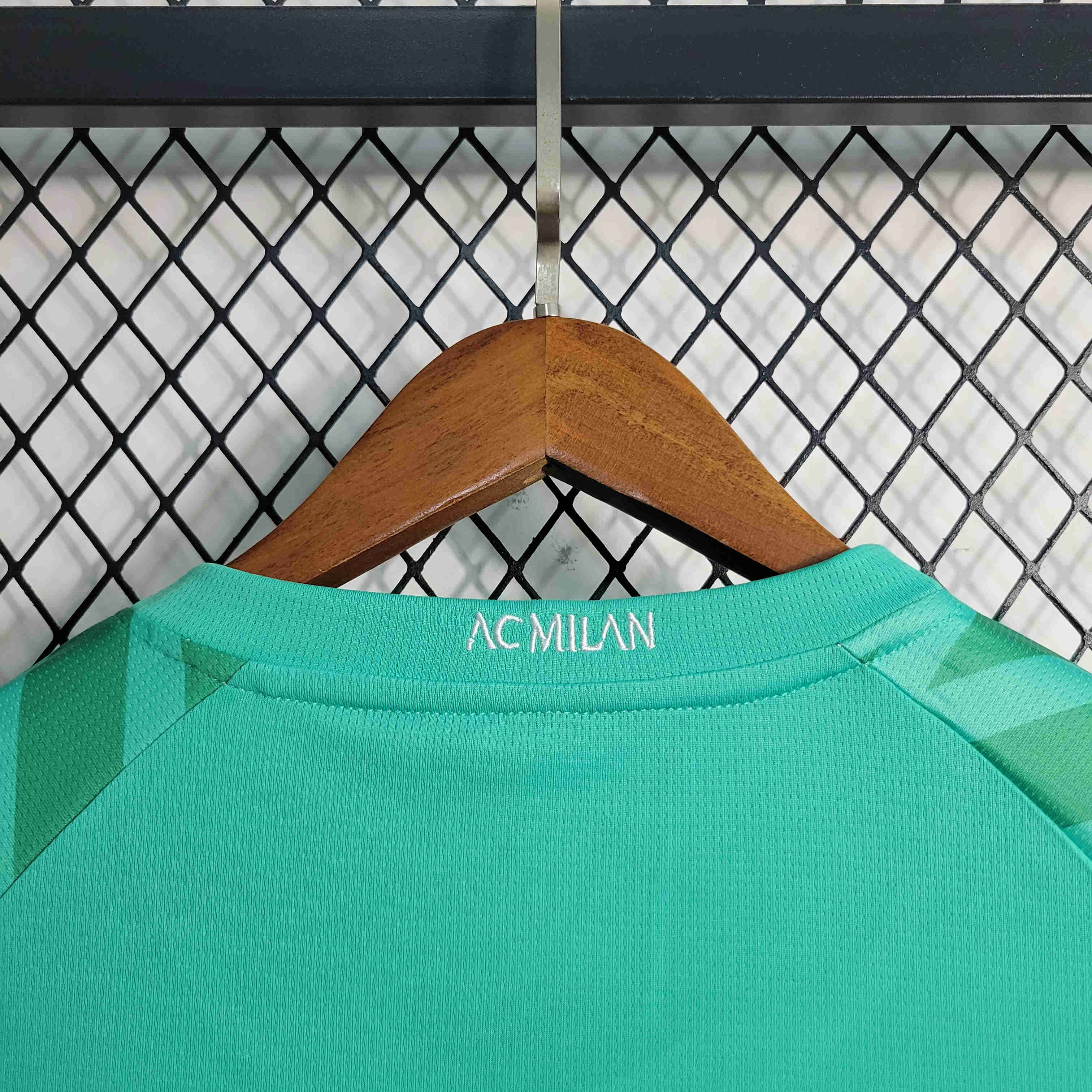 AC Milan 23-24 Green Goalkeeper Jersey - Fans Version