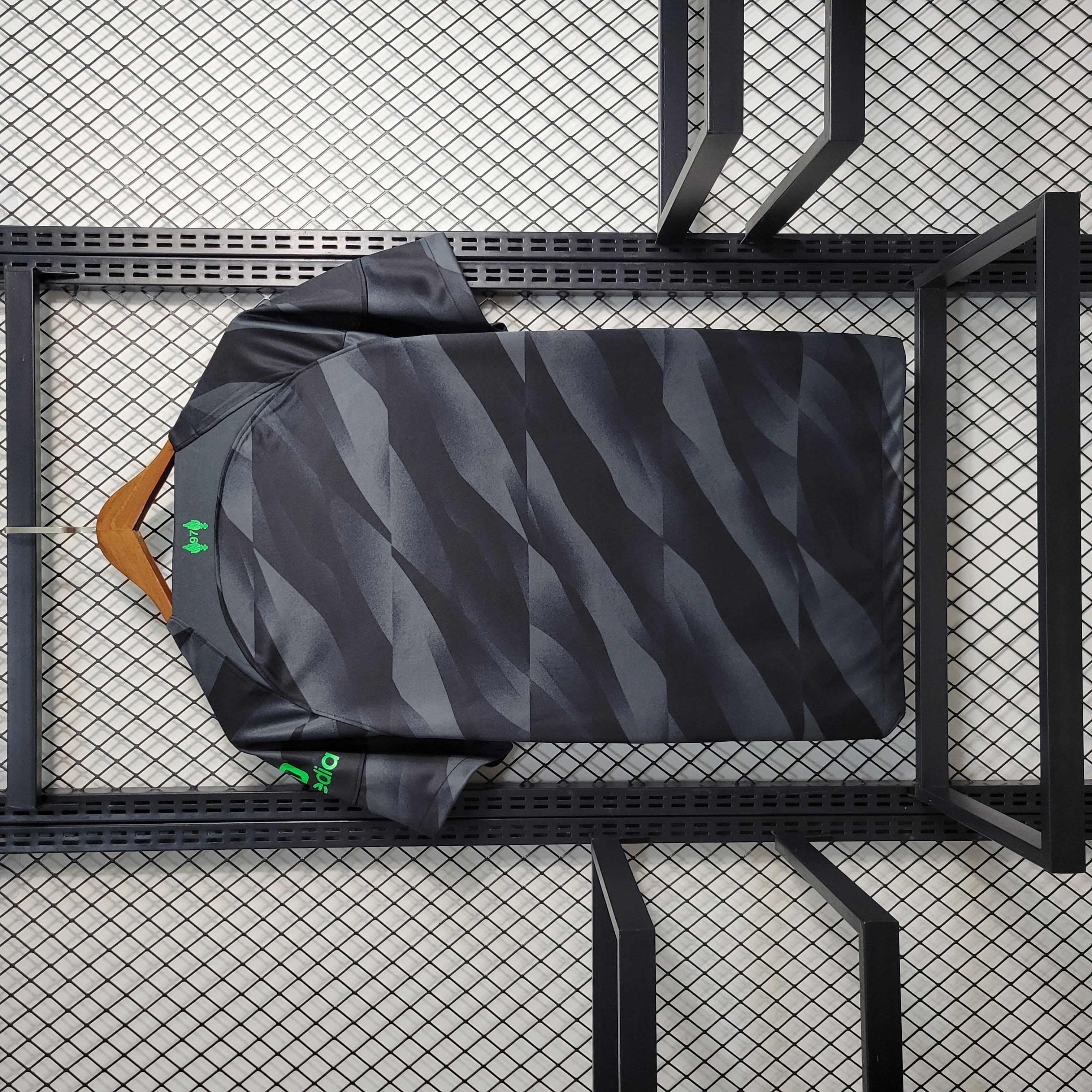 23-24 Liverpool Black Goal Keeper Fans Jersey