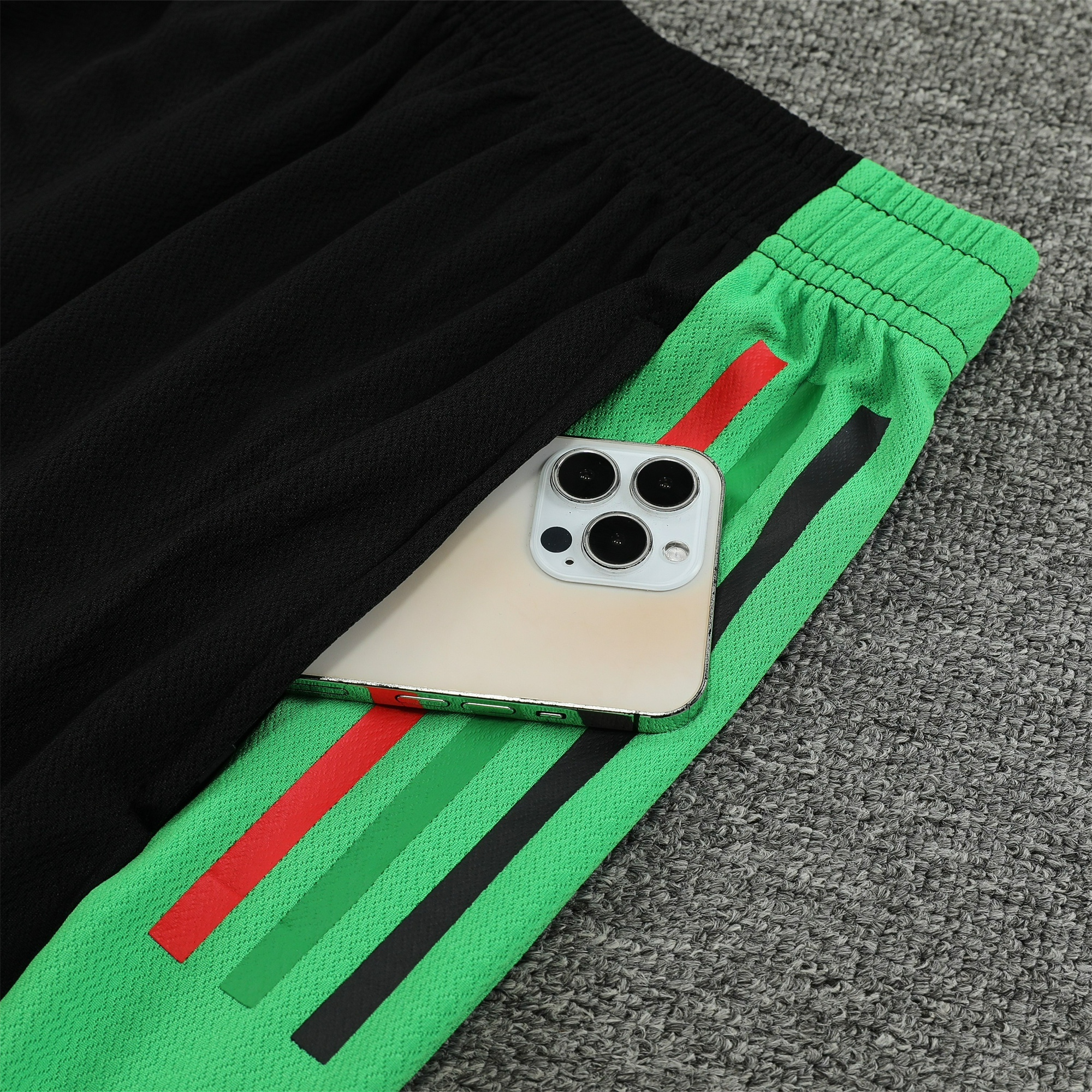 Manchester United 23-24 Vest Training Set White