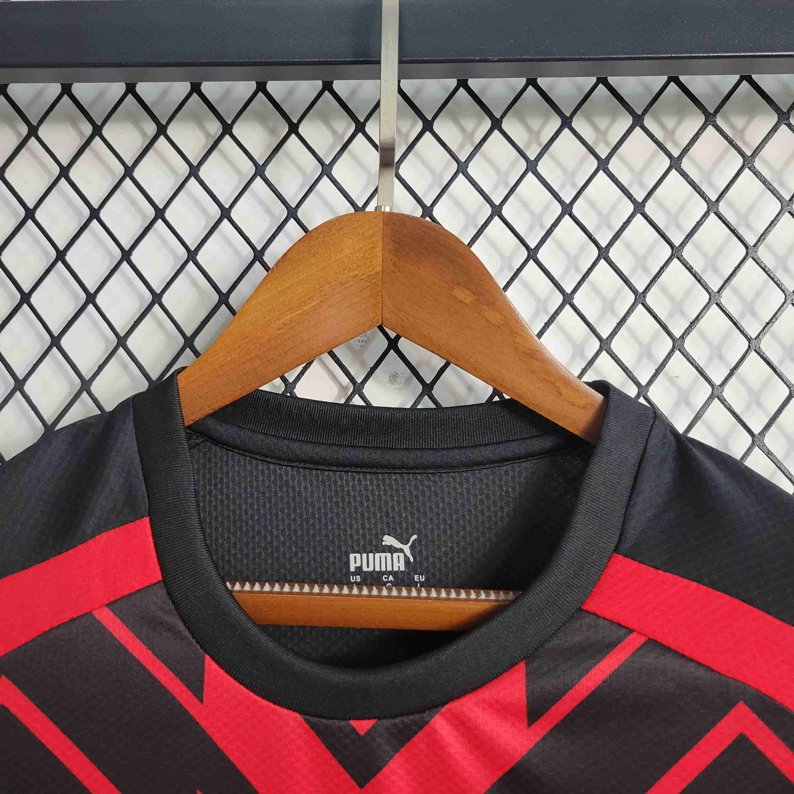 23/24 AC Milan Training Jersey - Fans Version