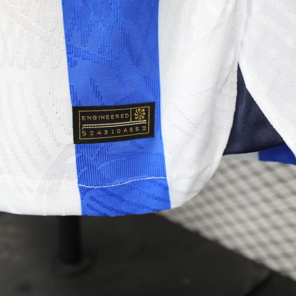 B.r.i.g.h.t.o.n 23-24 Home Stadium Jersey - Player Version