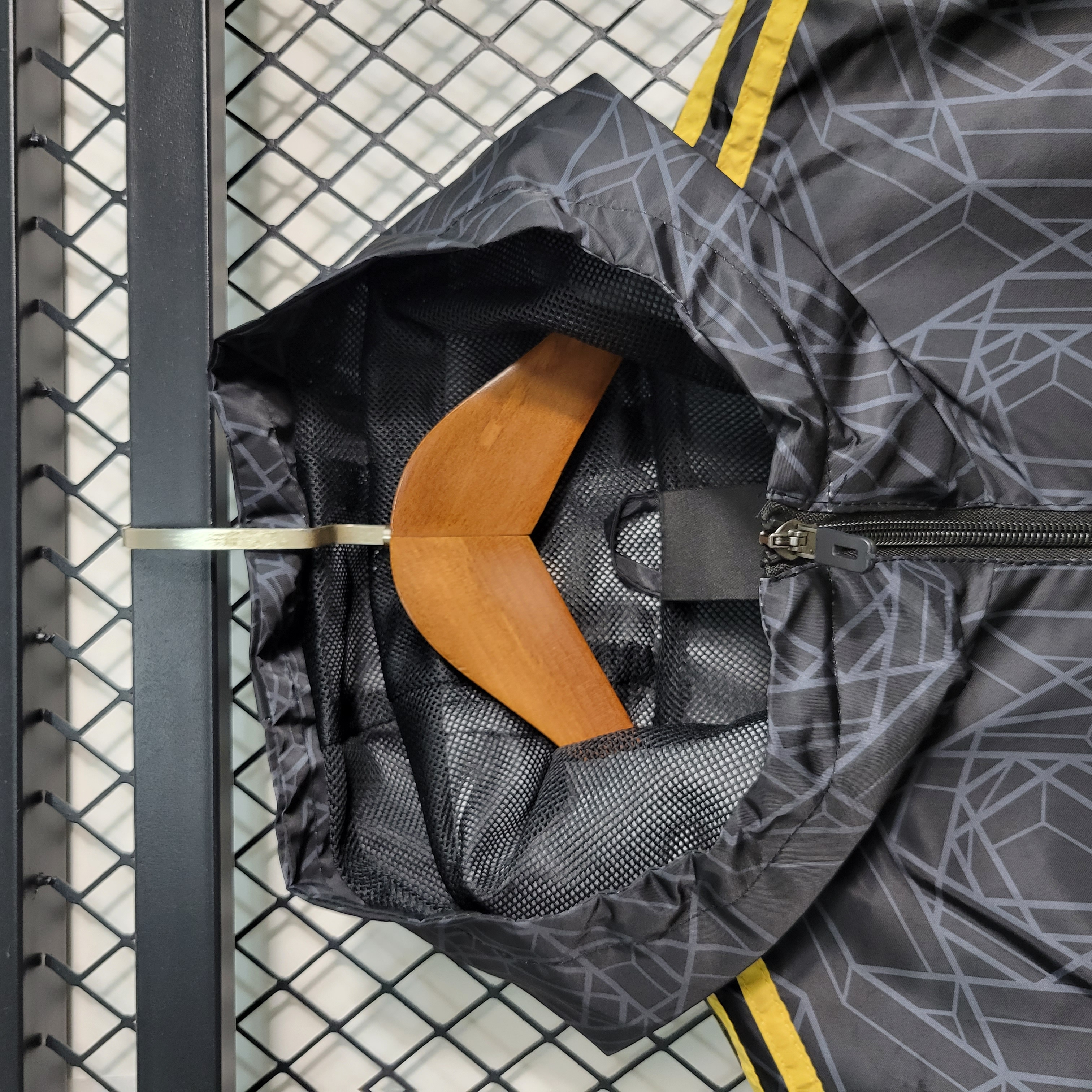 Manchester United 23-24 Player Windbreaker Jacket - Black