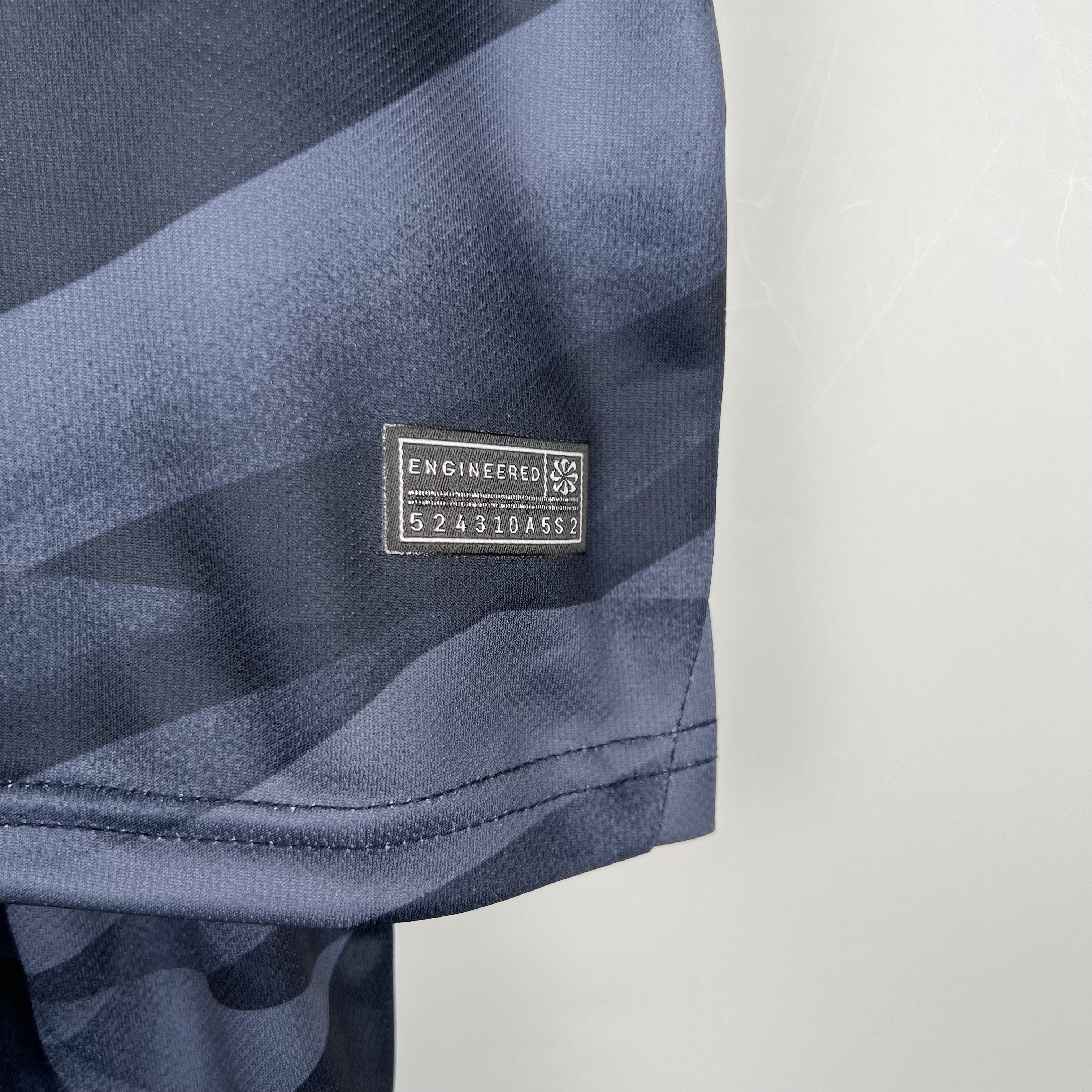 Liverpool 23-24 Black Goalkeeper Kids Kit