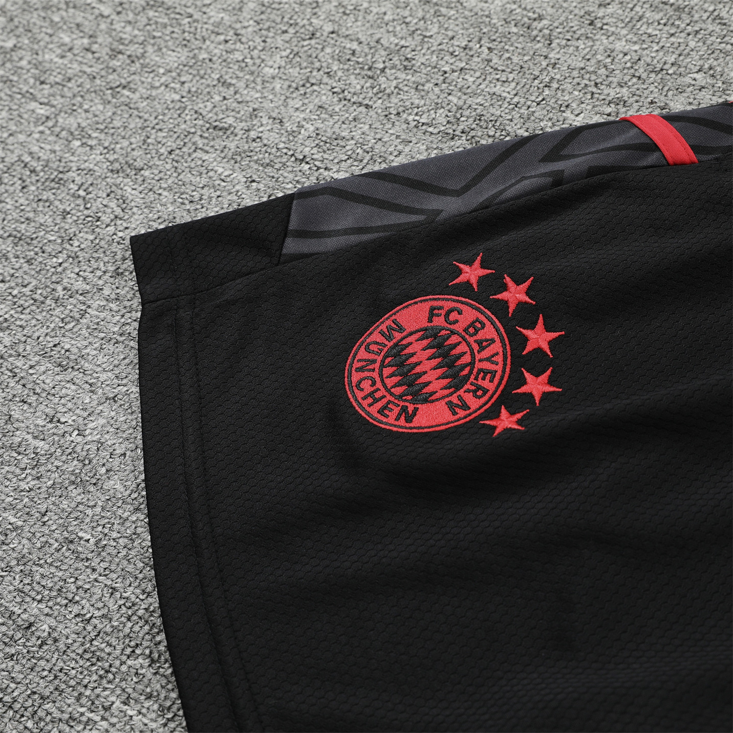 Bayern Munich 23-24 White Training Vest Suit