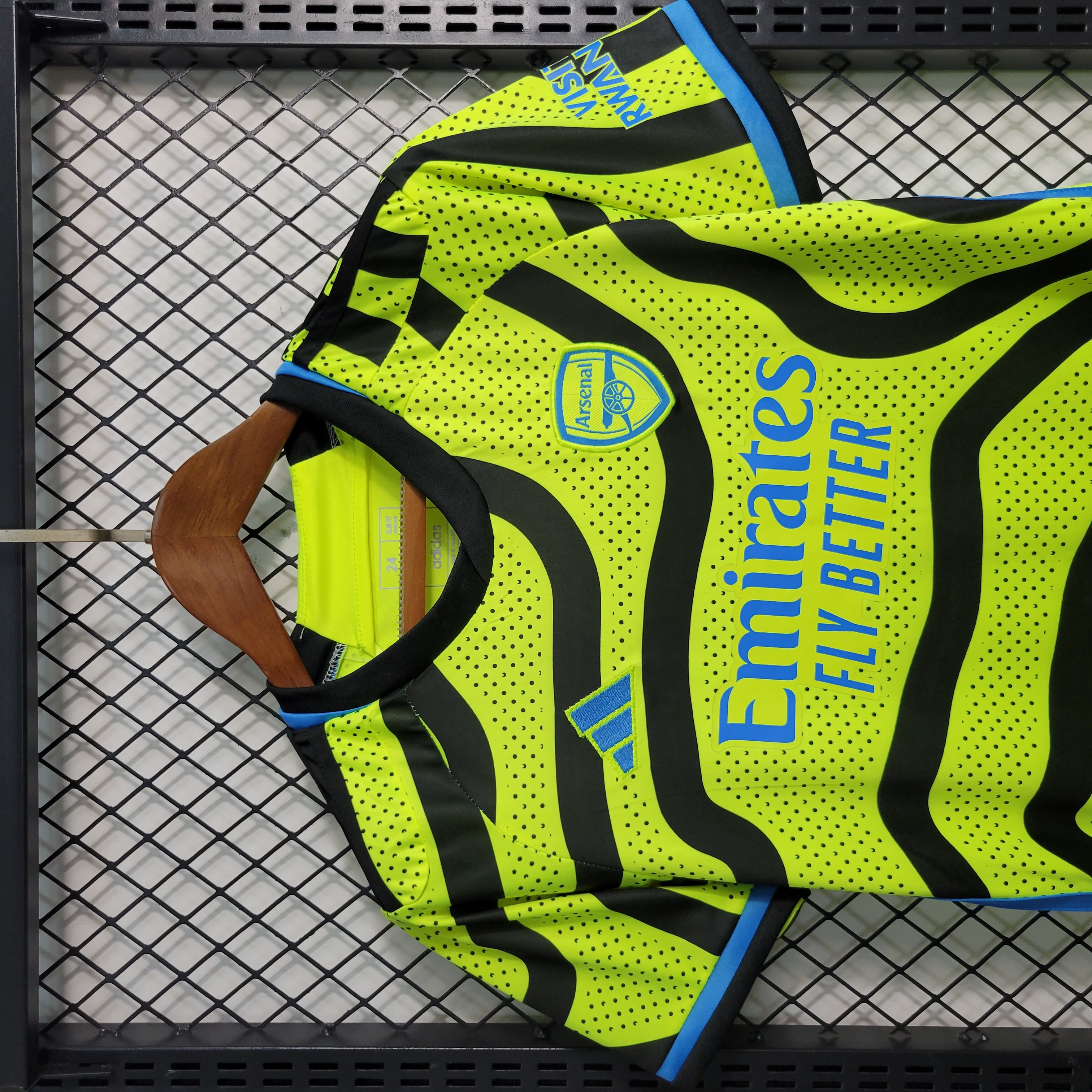 Arsenal 23-24 Away Kids Kit