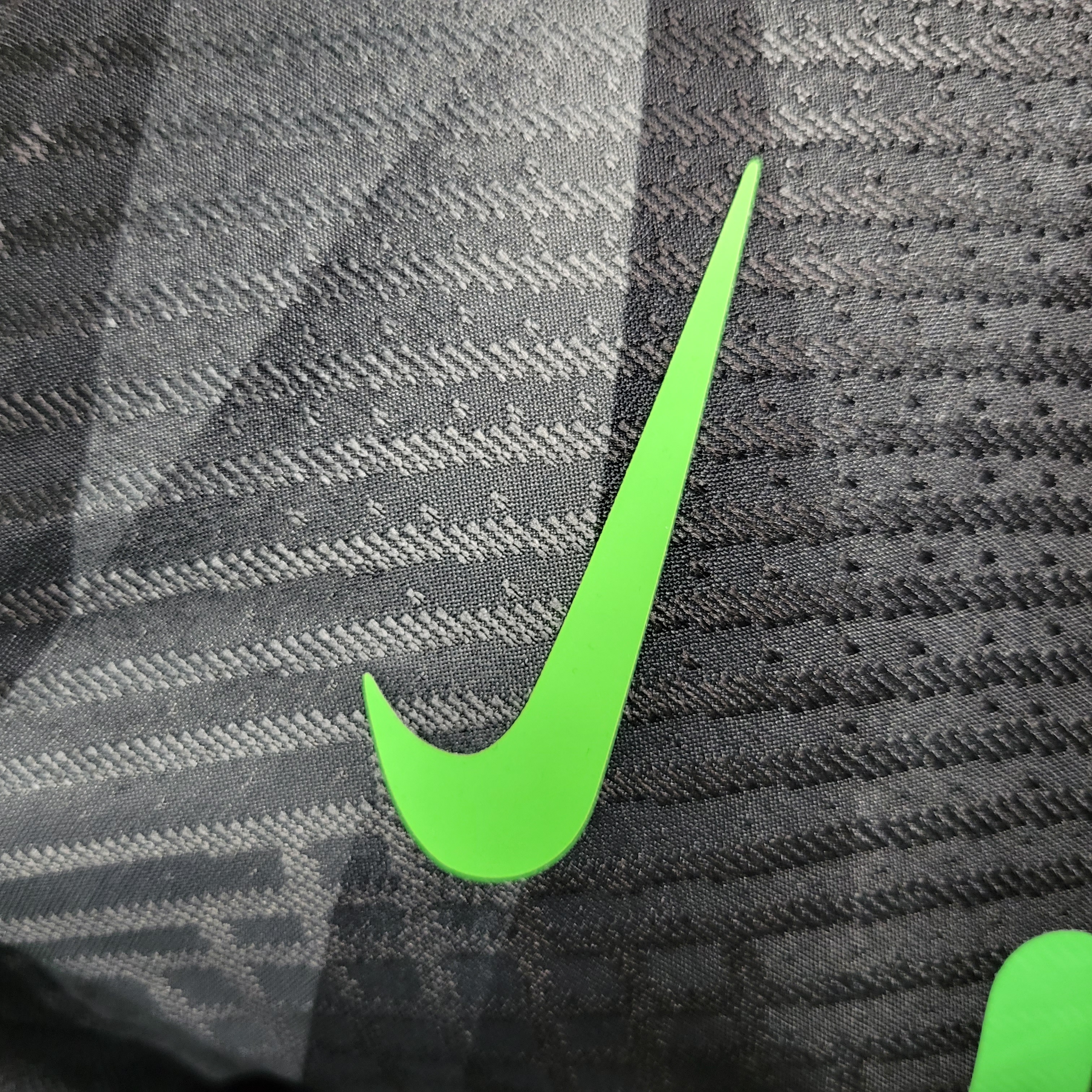 Liverpool 23-24 Black Goalkeeper Jersey - Player Version