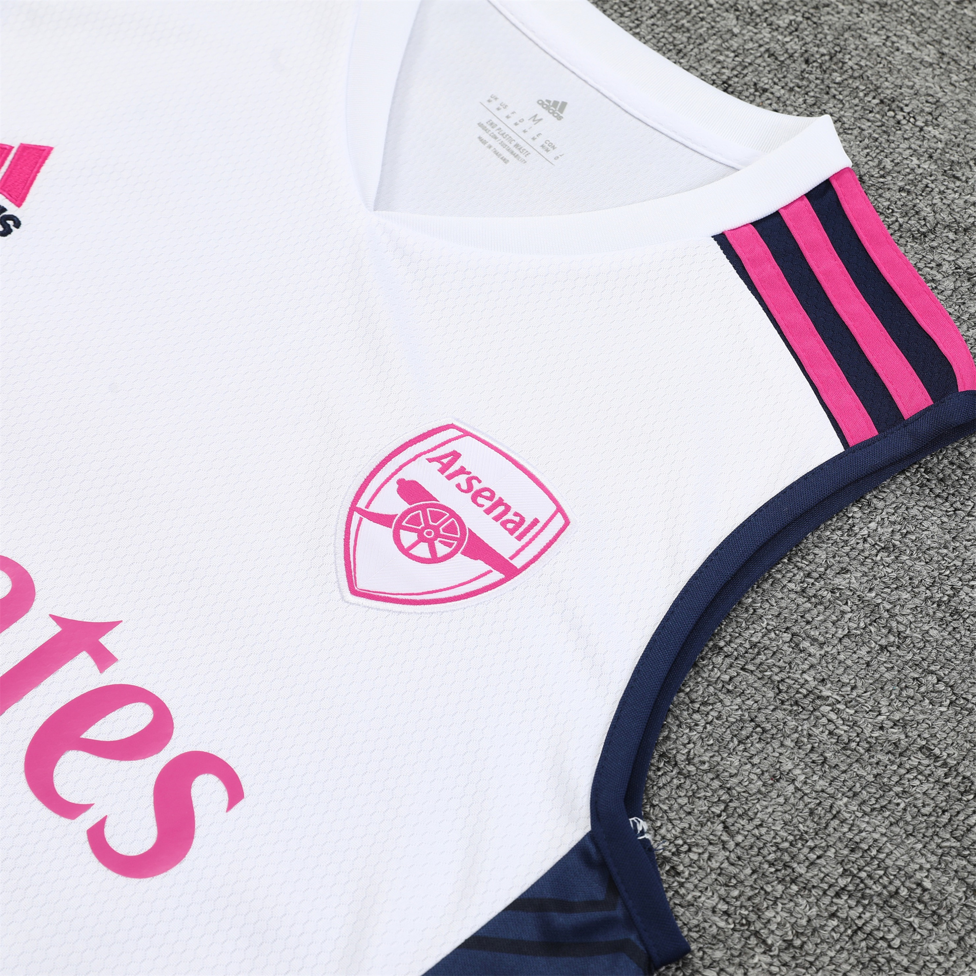 Arsenal 23-24 Player Vest Training Set White Pink
