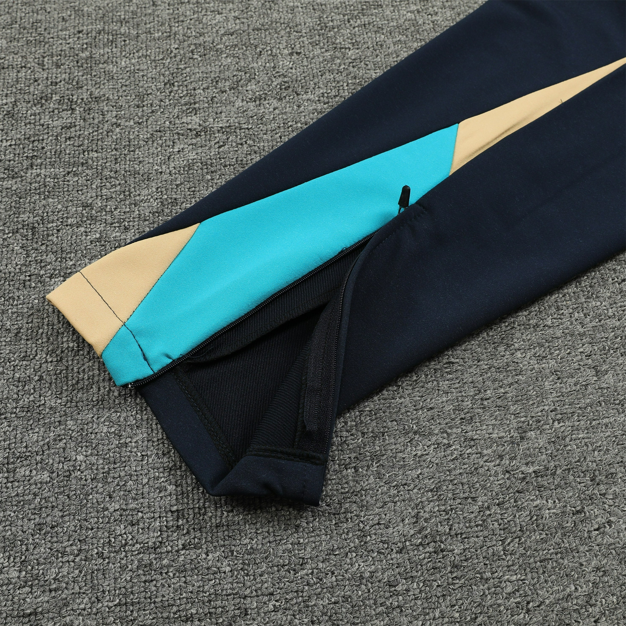 Manchester City 23-24 Men's Training Hoodie + Pants