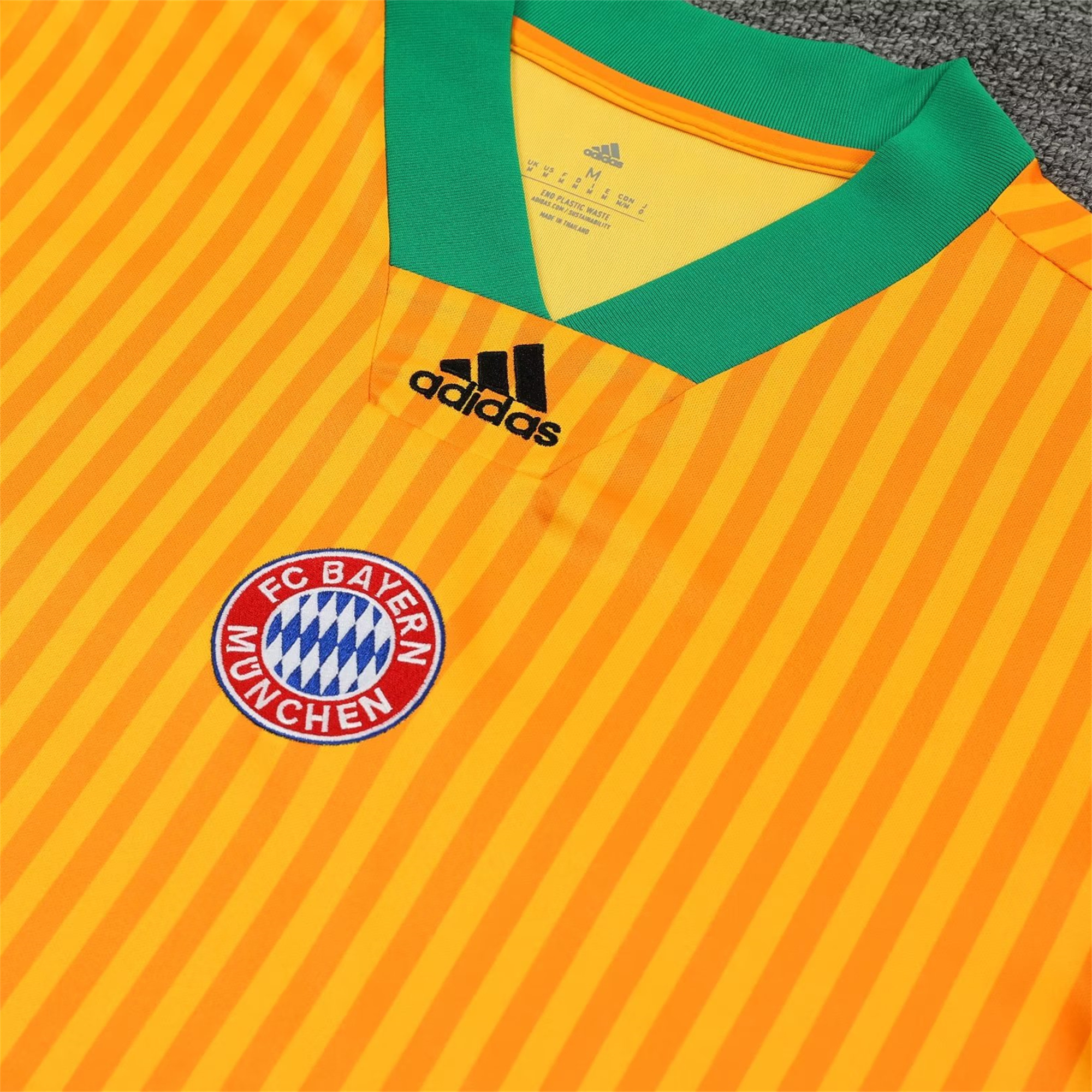 Bayern Munich 23-24 Short-Sleeve Training Set - Yellow