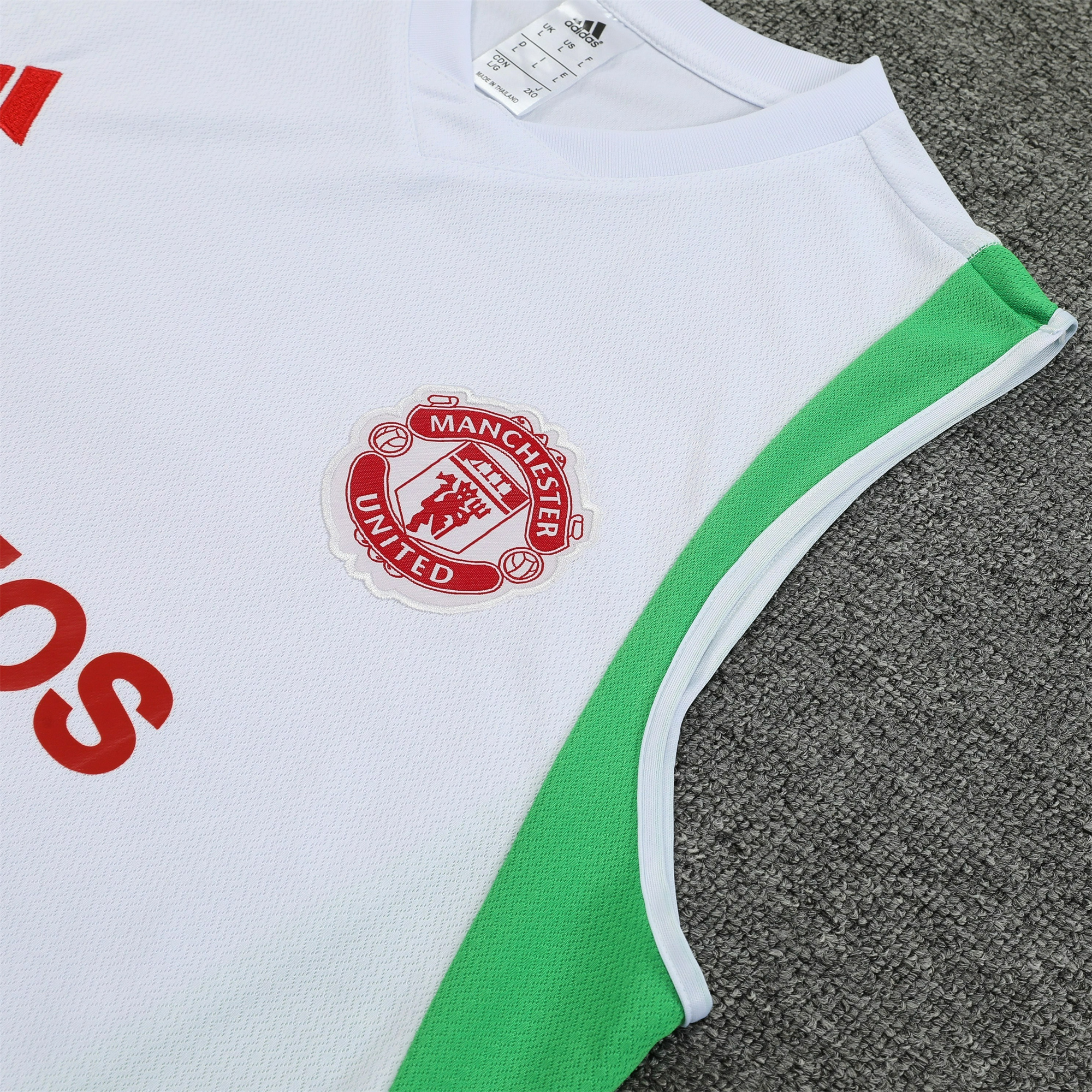 Manchester United 23-24 Vest Training Set White