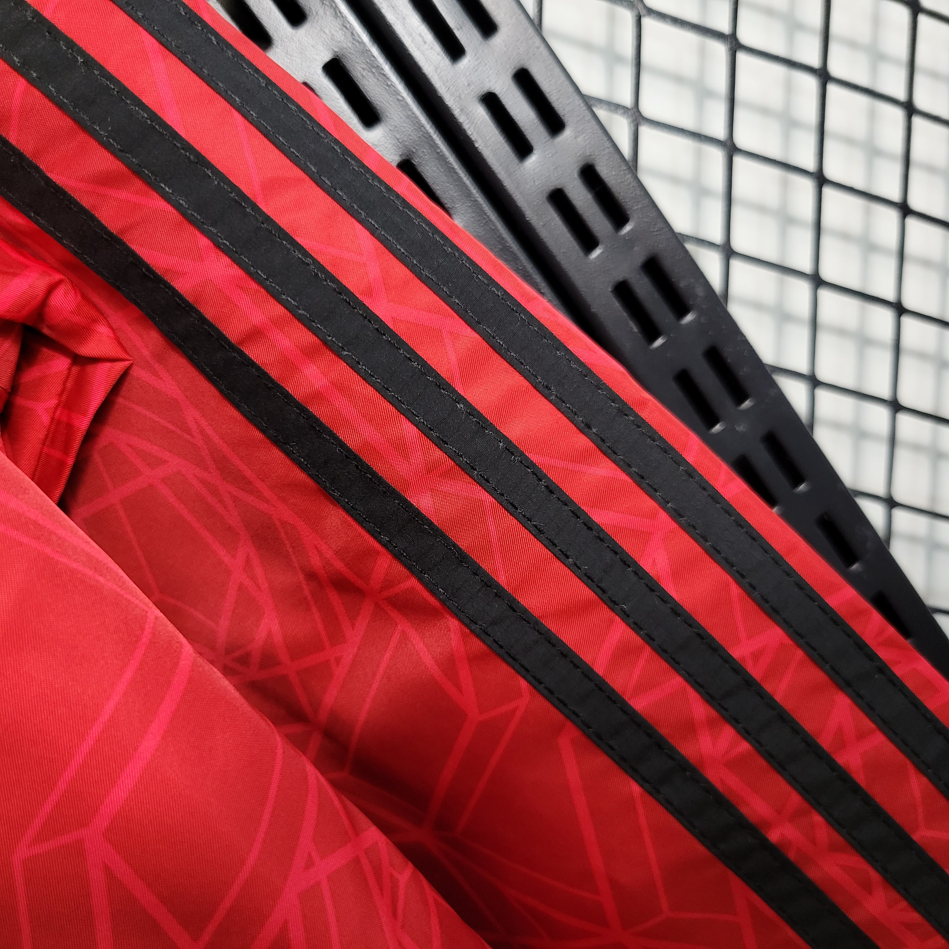 Manchester United 23-24 DNA Windbreaker Jacket - Red