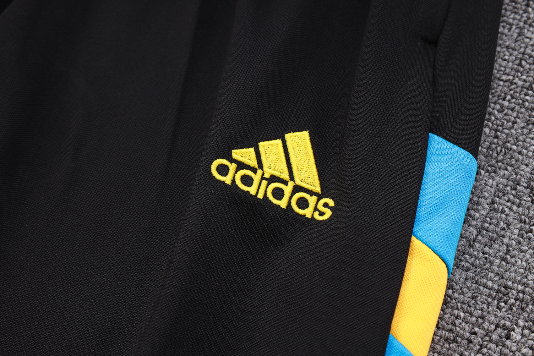 Bayern Munich 23-24 Long Sleeve Training Set -Black and Blue