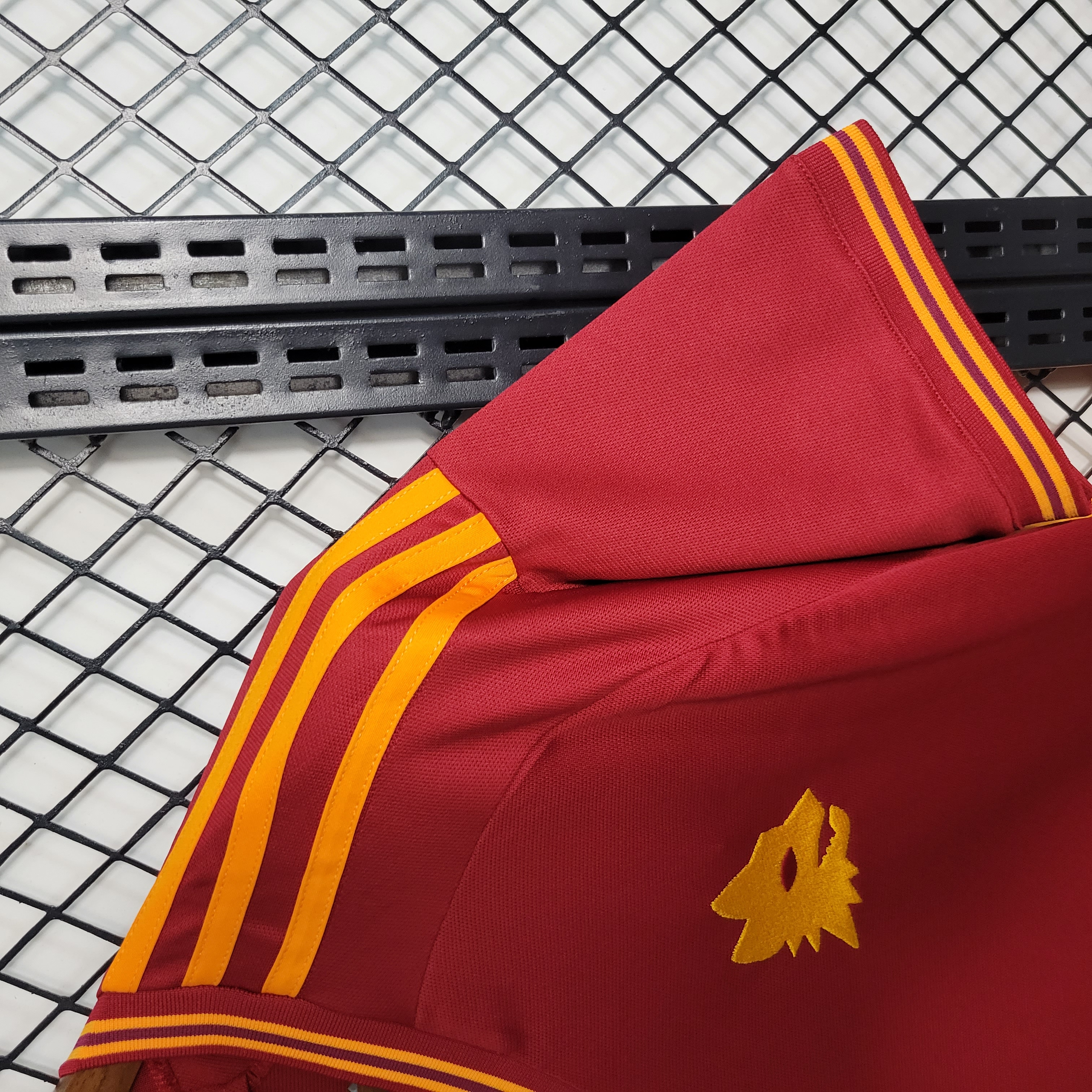 Roma 23-24 Home Stadium Jersey - Fans Version