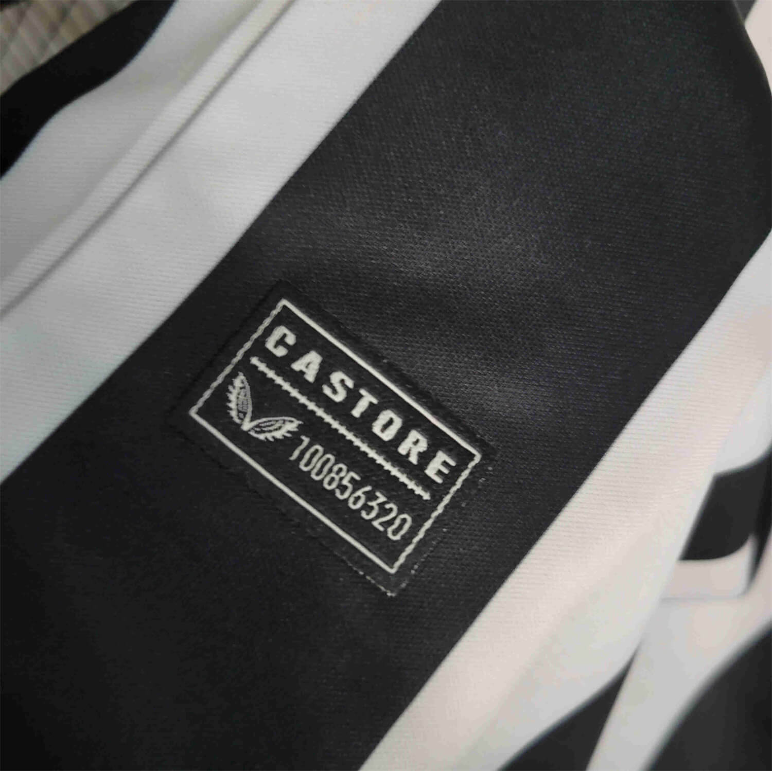Newcastle United 23-24 Home Stadium Jersey - Fans Version