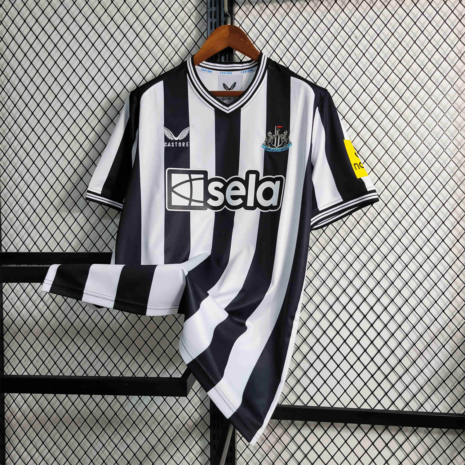 Newcastle United 23-24 Home Stadium Jersey - Fans Version