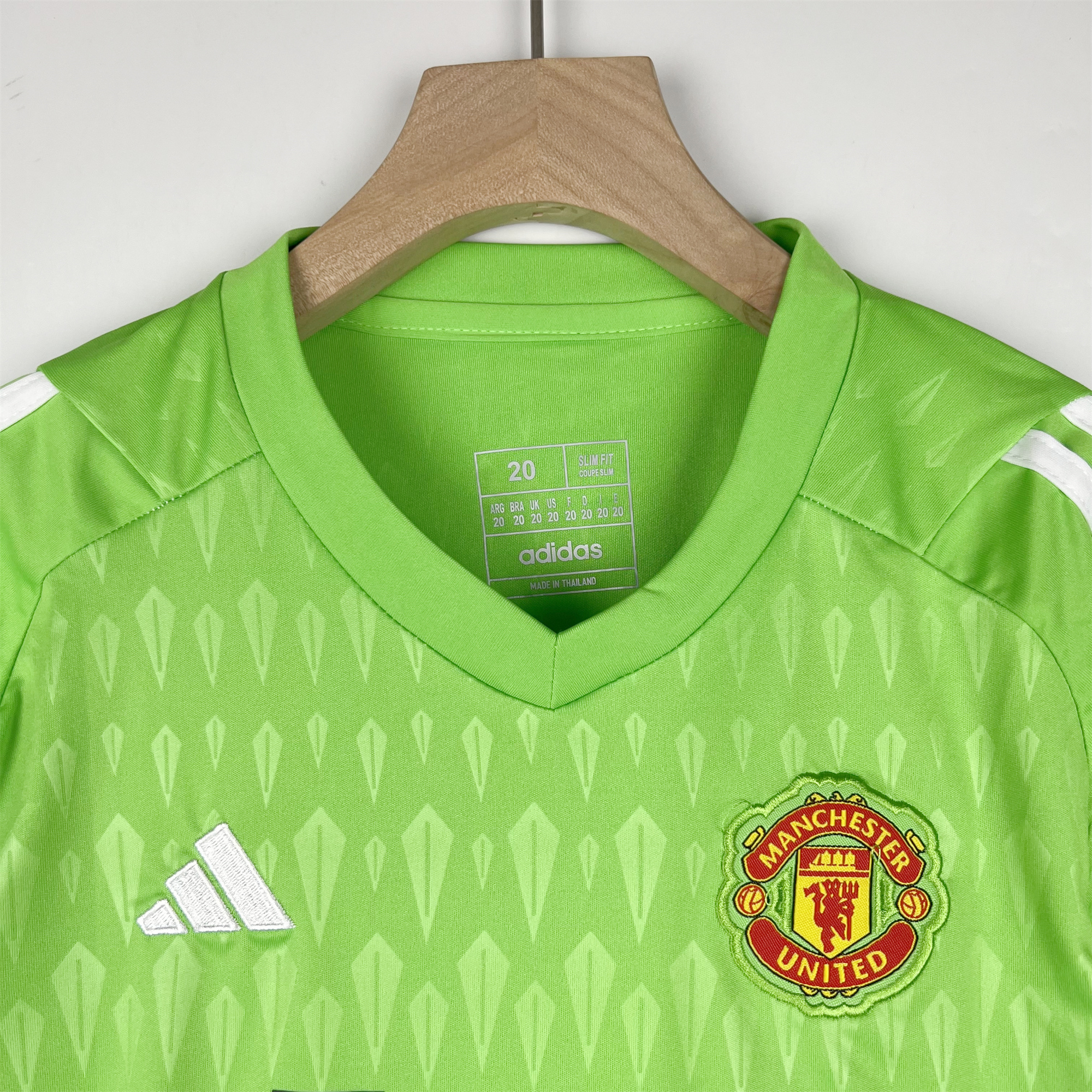 Manchester United 23-24 Green Goalkeeper Kids Kit