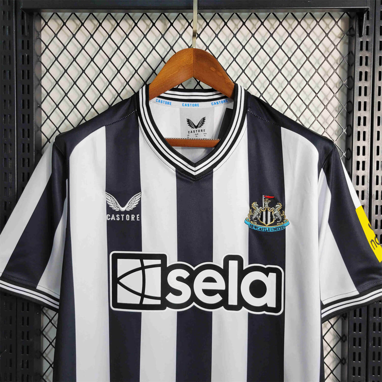 Newcastle United 23-24 Home Stadium Jersey - Fans Version