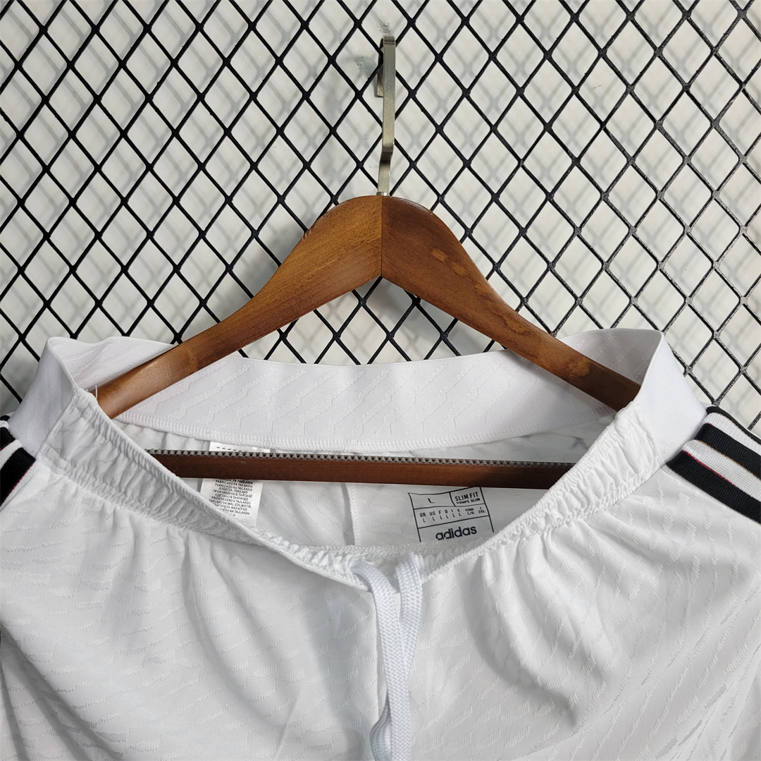 Manchester United 23-24 Home Shorts - Player Version