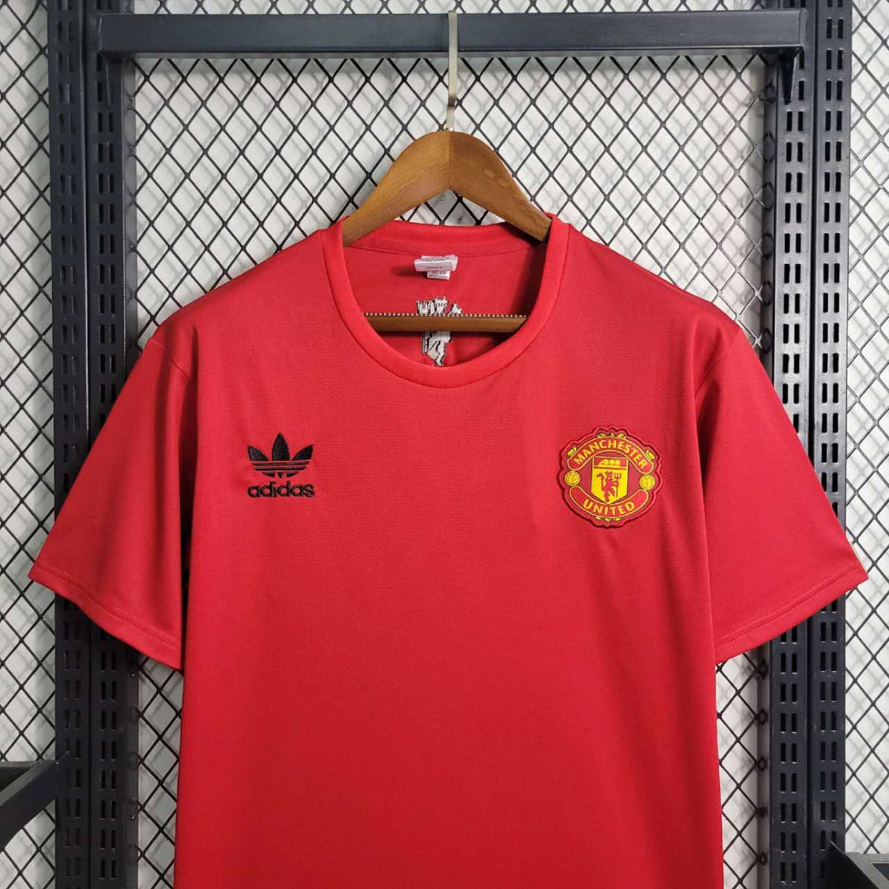 Manchester United 23-24 Red Training Jersey - Fans Version