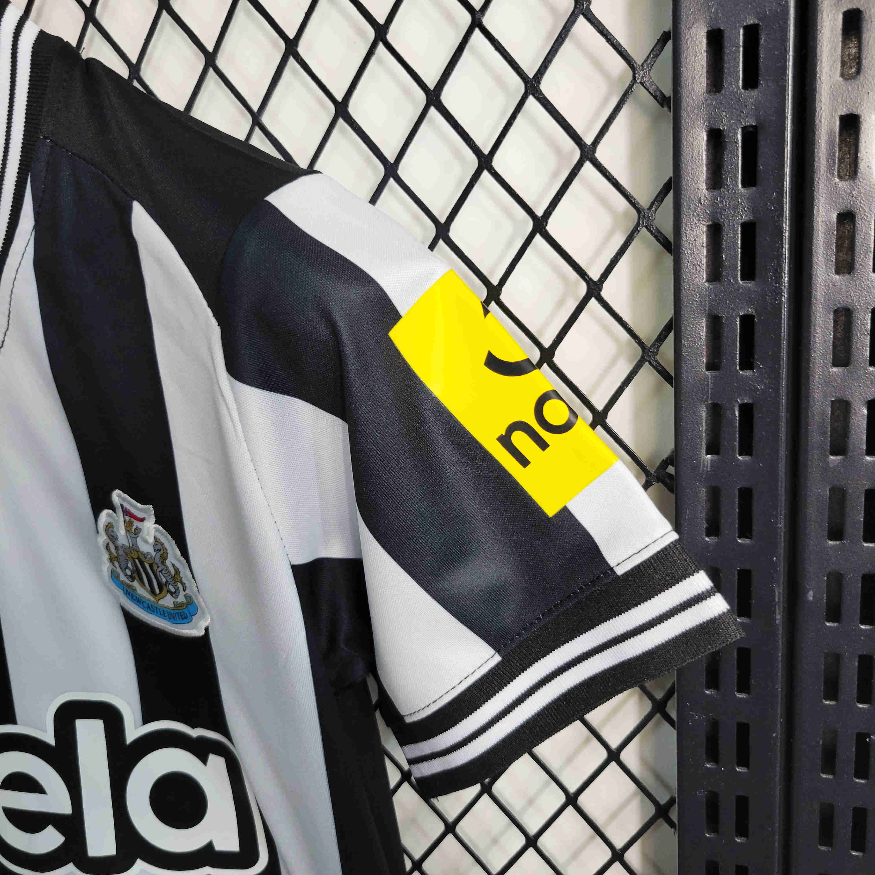 Newcastle United 23-24 Home Kids Kit