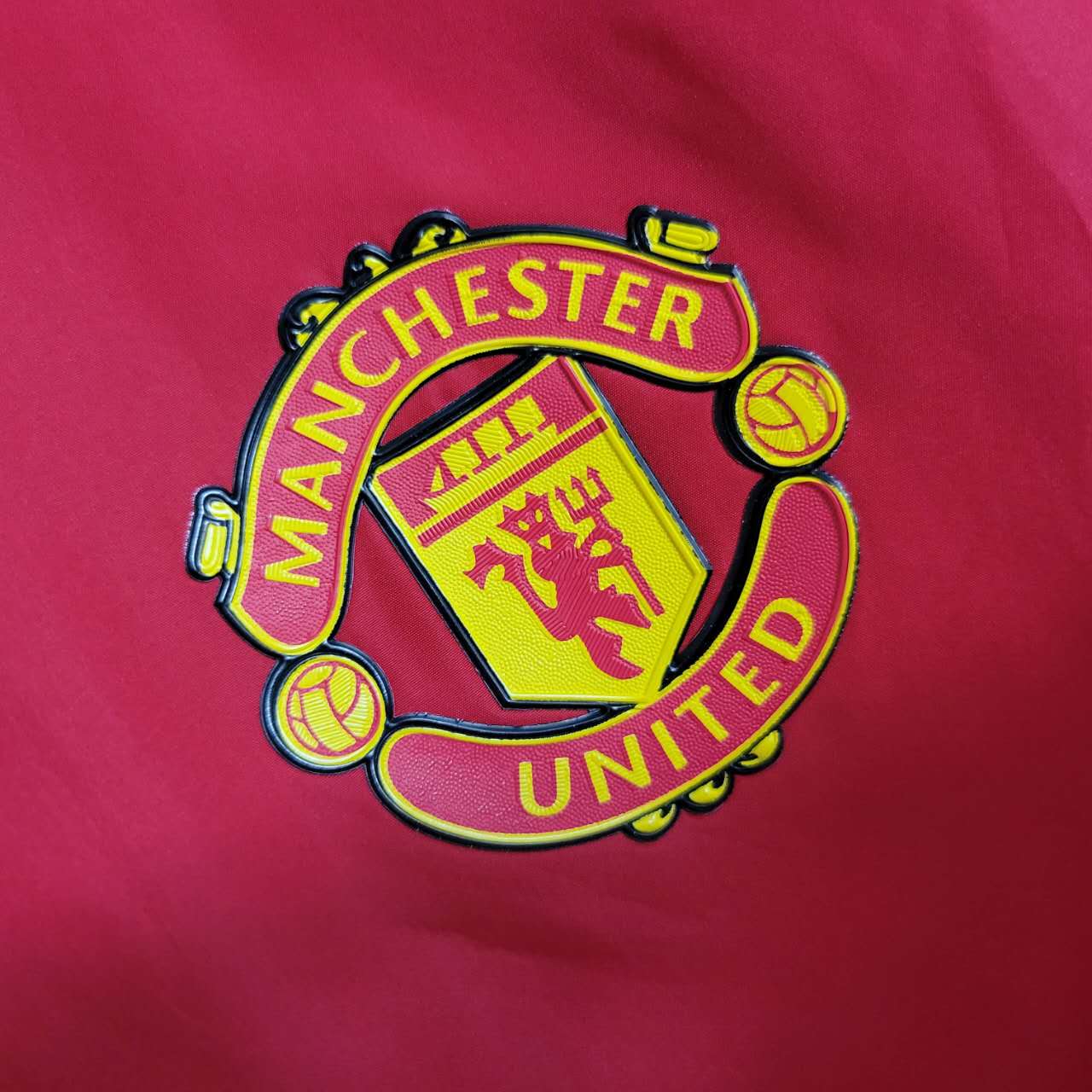 Manchester United 23-24 Windbreaker Jacket - Red & Black