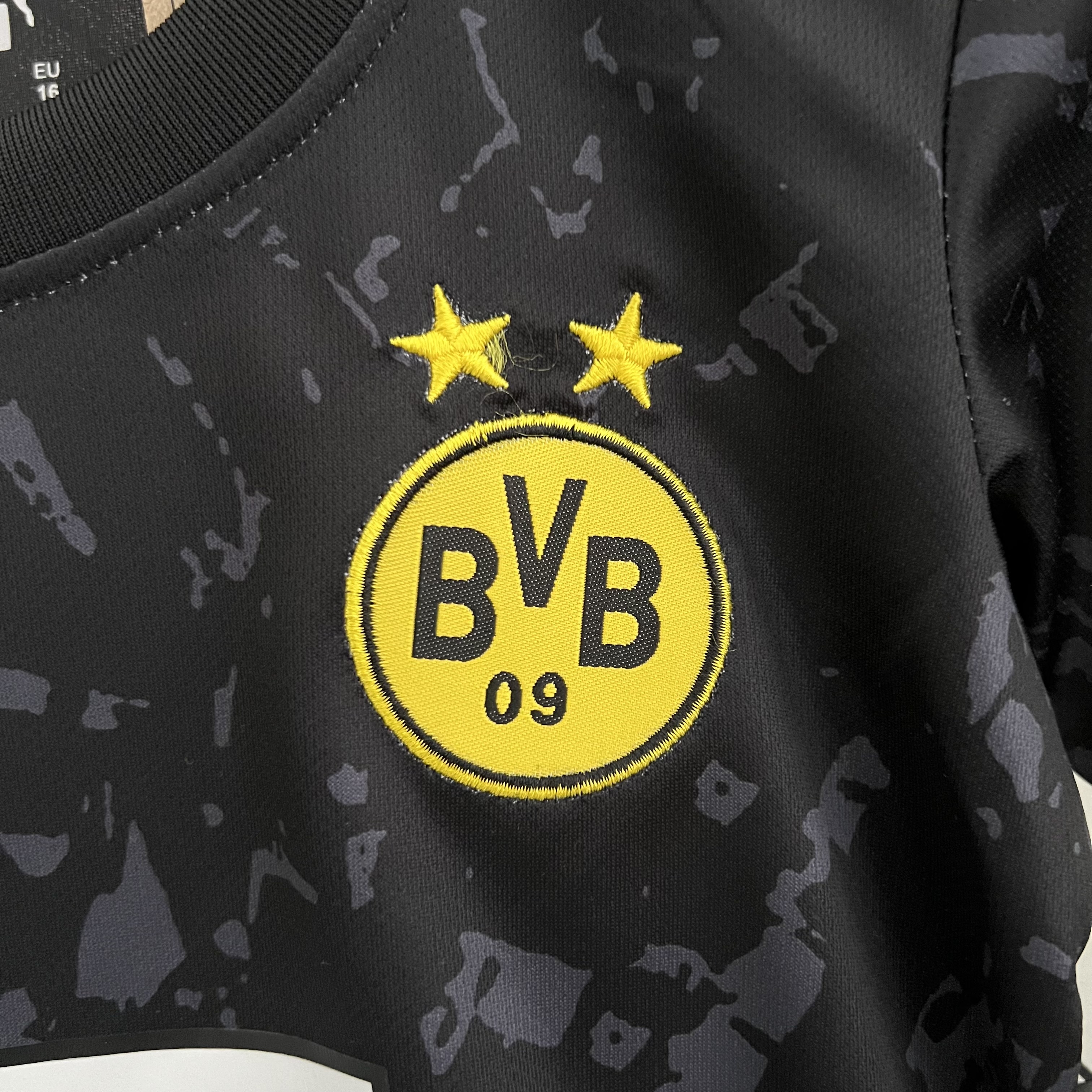 Dortmund 23-24 Away Kids Kit