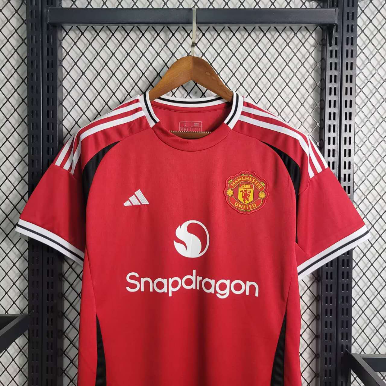 Manchester United 23-24 Training Jersey Red - Fans Version