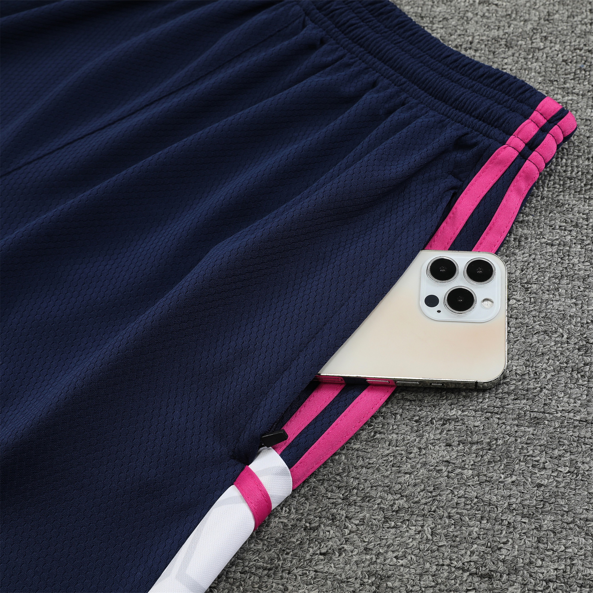 Arsenal 23-24 Player Vest Training Set White Pink