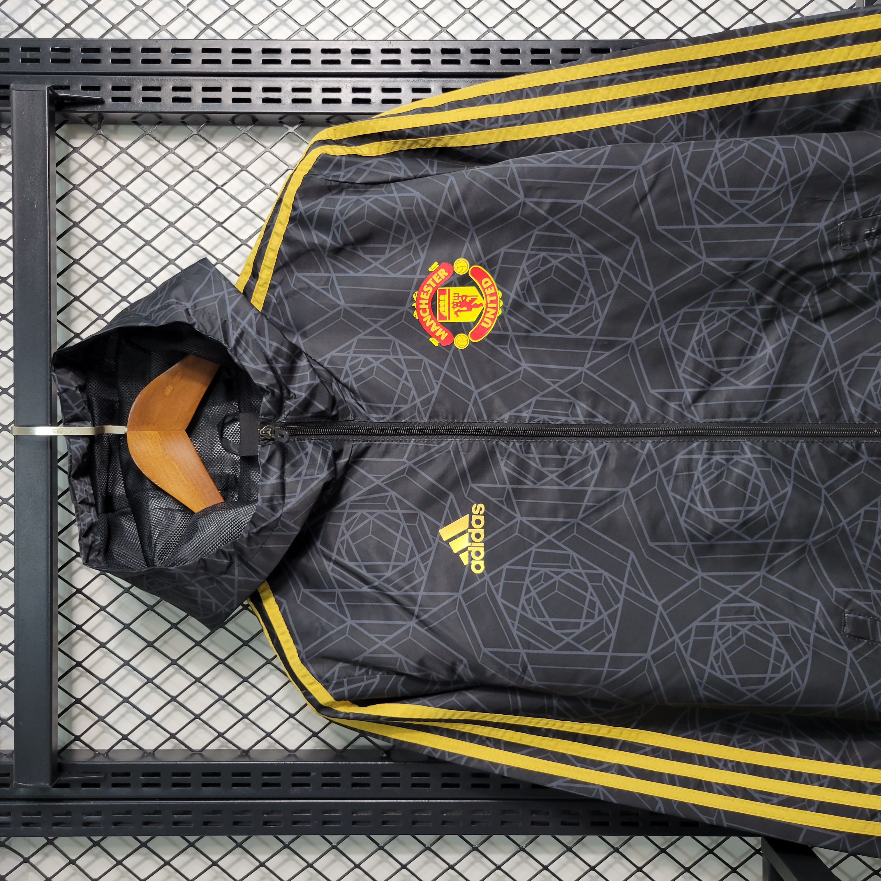Manchester United 23-24 Player Windbreaker Jacket - Black