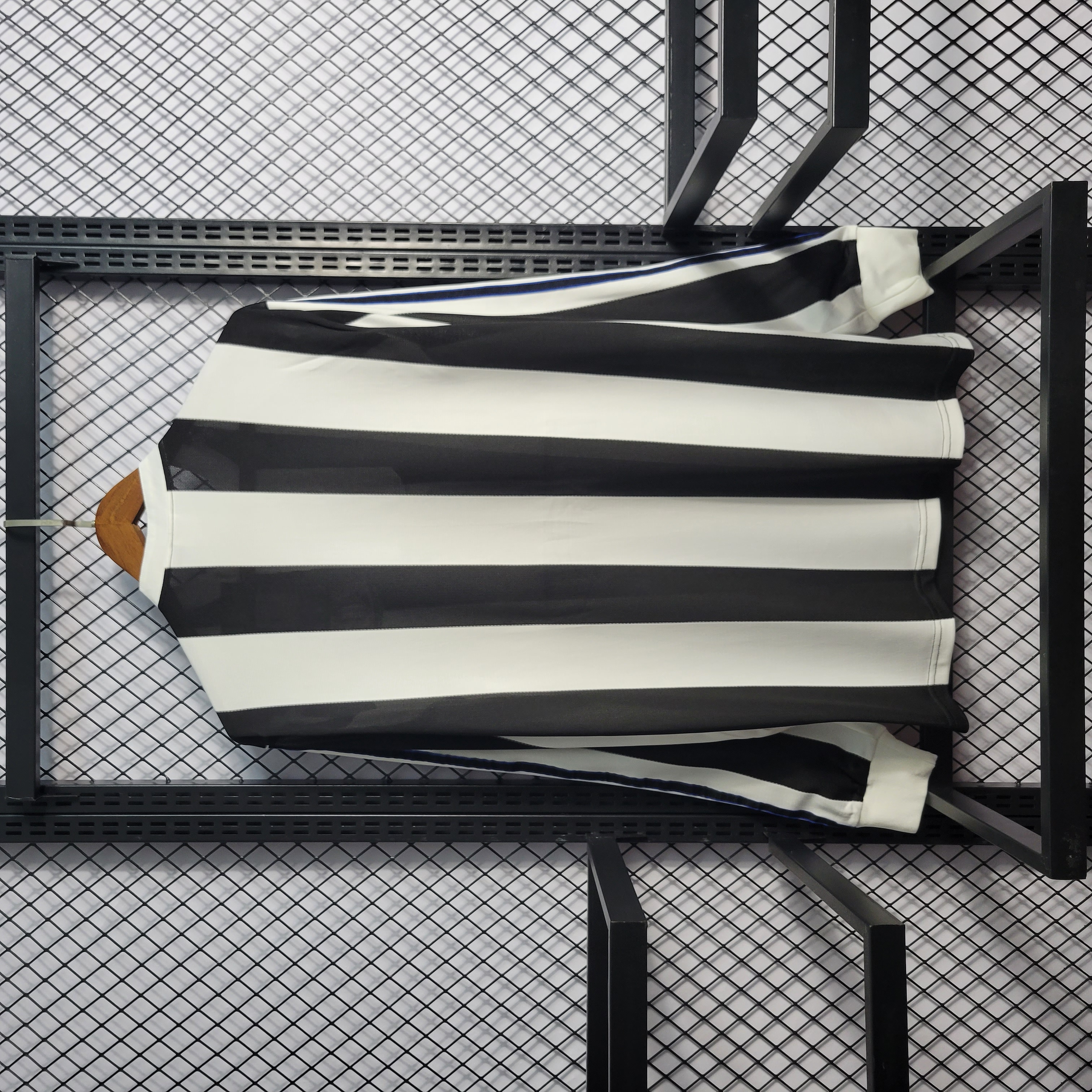Retro Newcastle United 1997-99 Home Stadium Long Sleeve Jersey