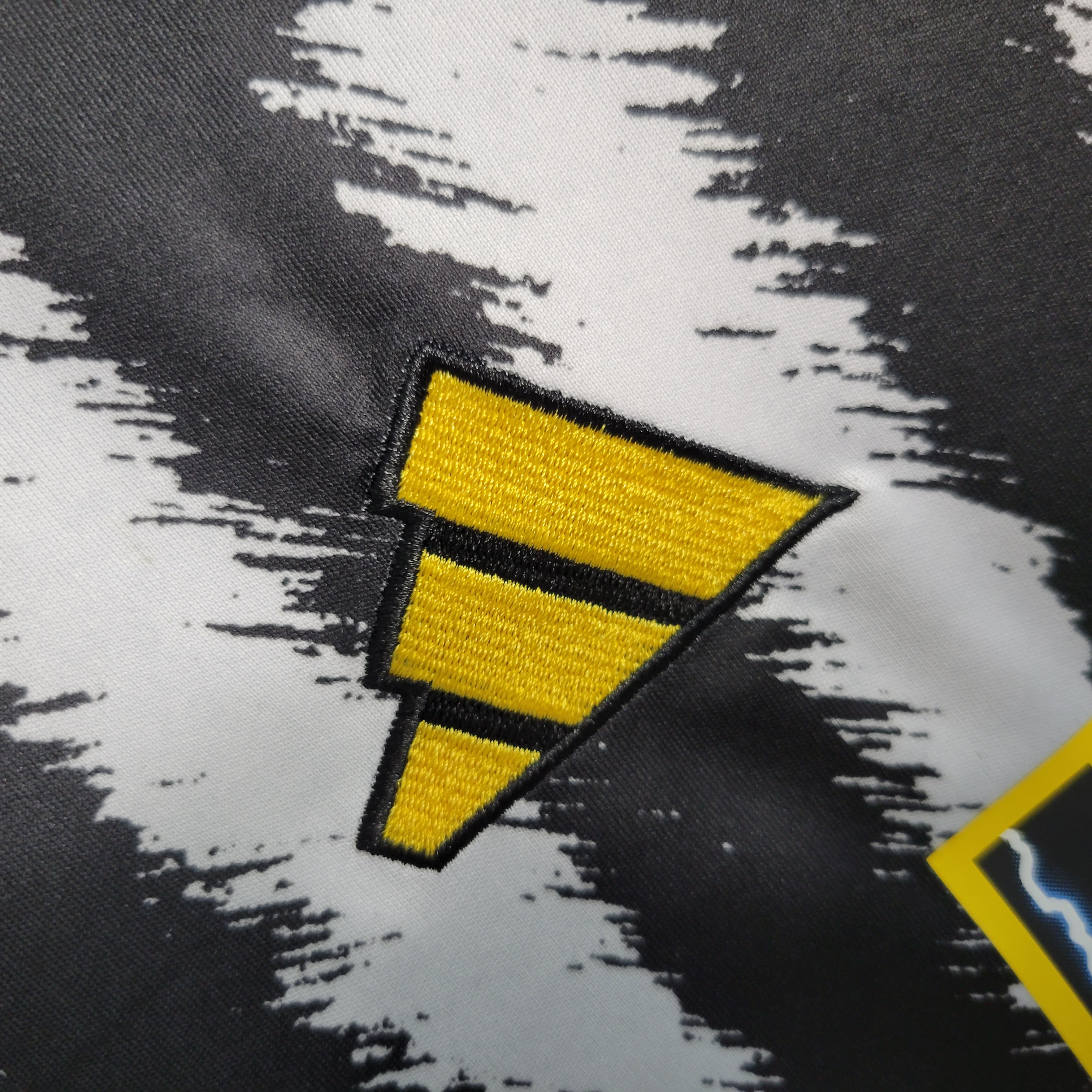 23-24 Juventus Home Long Sleeve Jersey - Fans Version