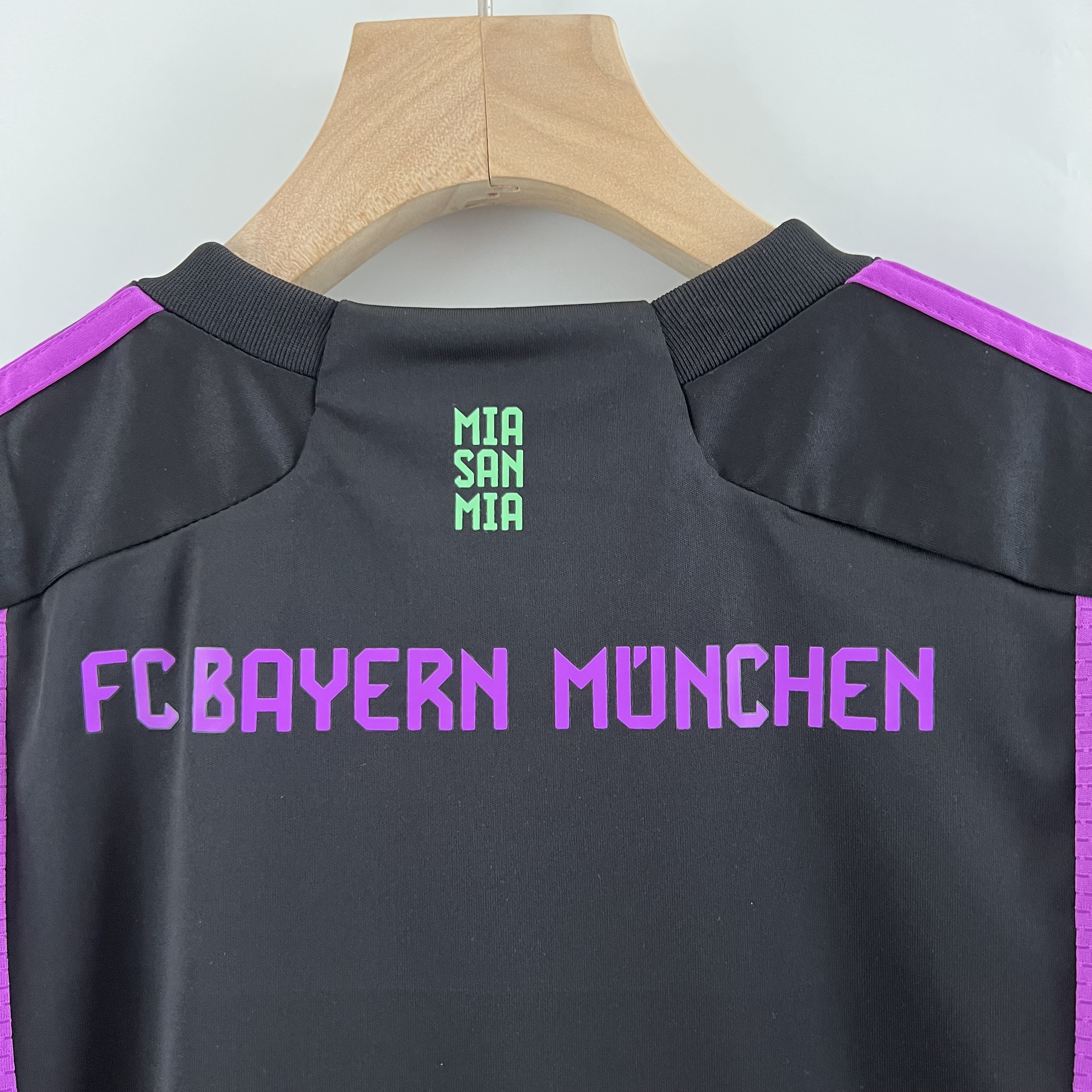 Bayern Munich 23-24 Away Kids kit