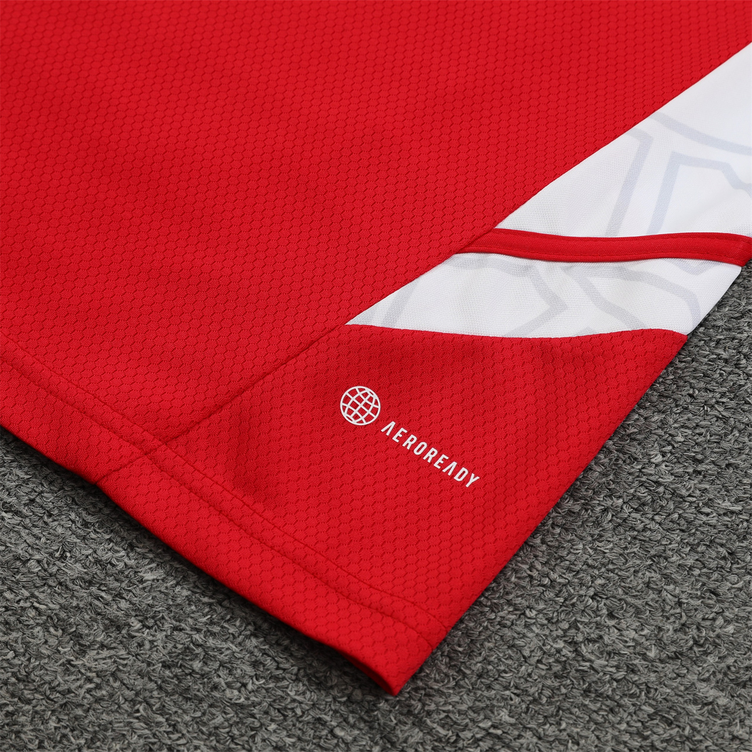 Bayern Munich 23-24 Red Training Vest Suit