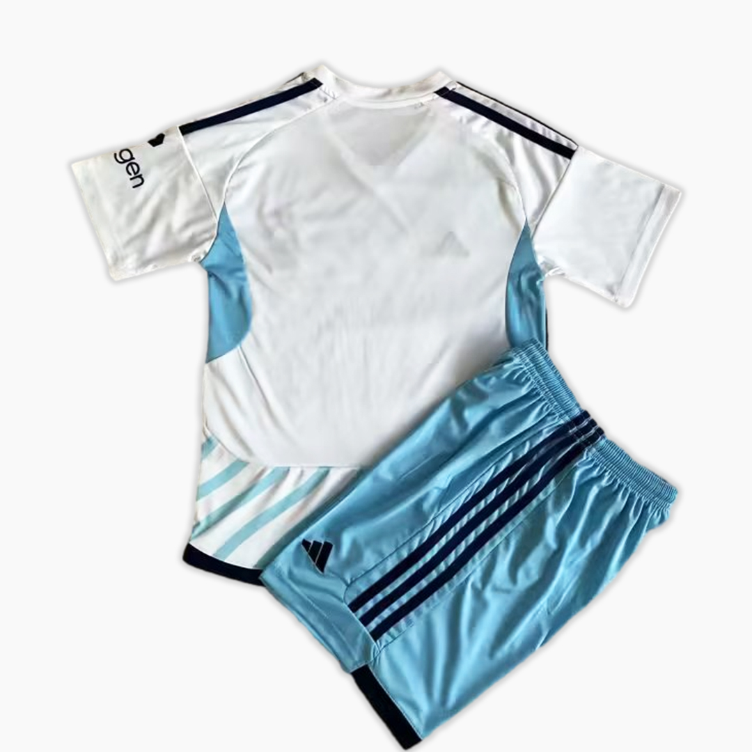 Nottingham Forest 23-24 Away Kids Kit