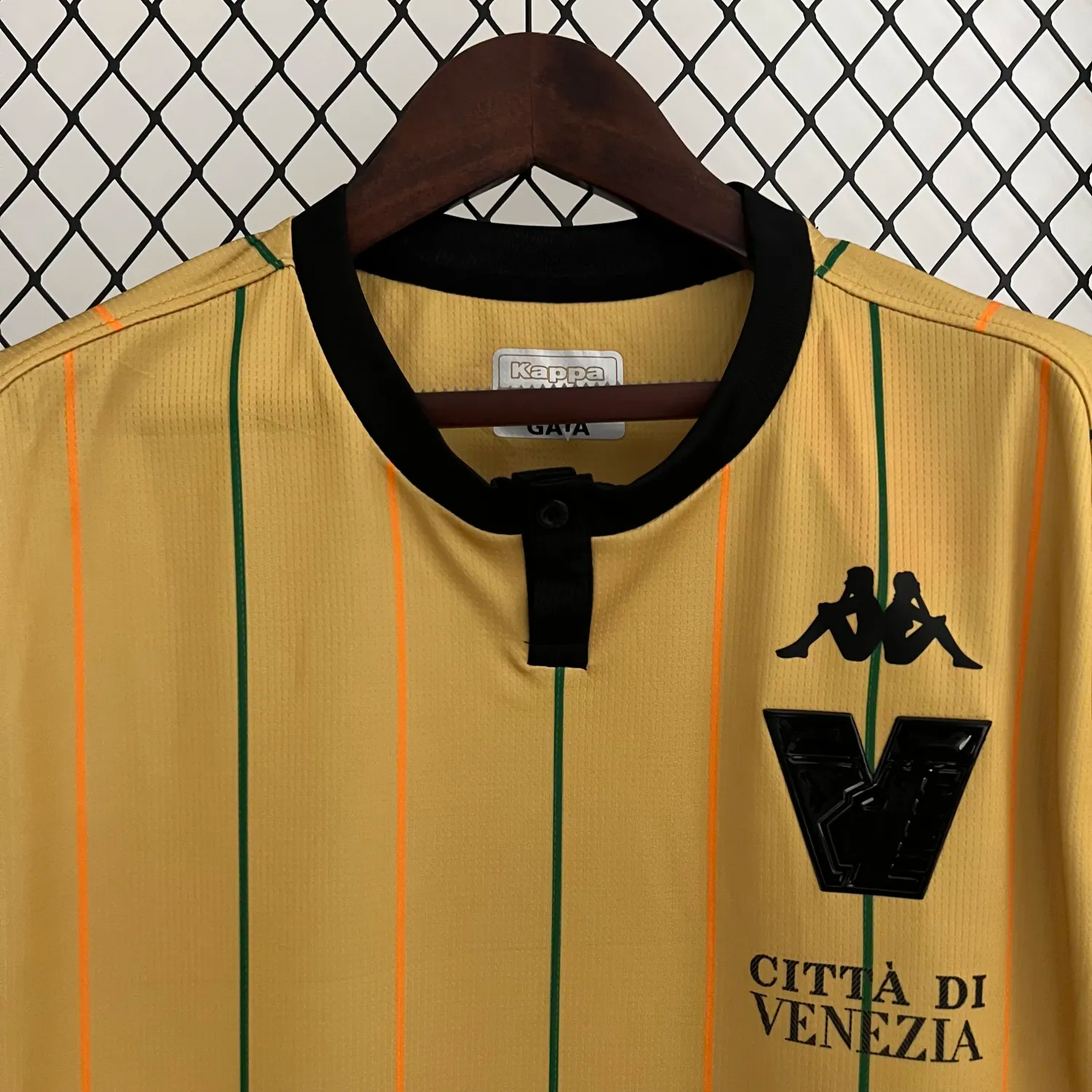 Venezia 23-24 Pre-Season GK 2 Jersey - Fans Version