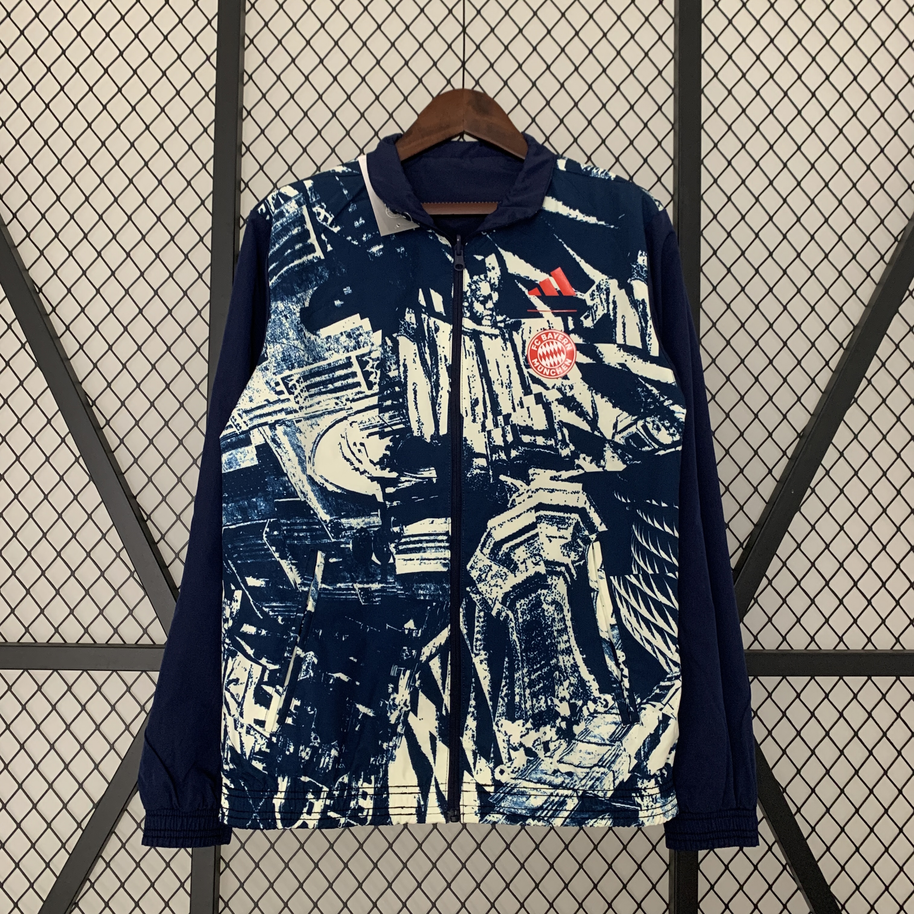 Bayern Munich 23-24 Double Sided Windbreaker - Deep Blue