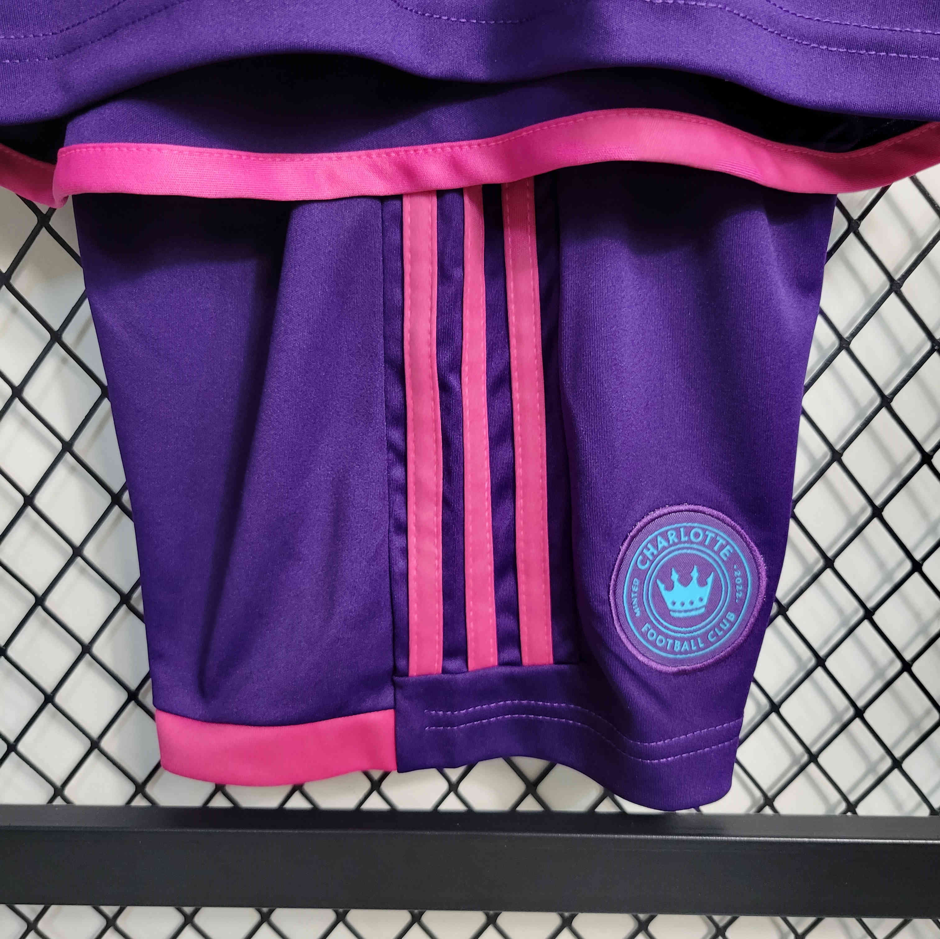 Charlotte 23-24 Home Kids Kit