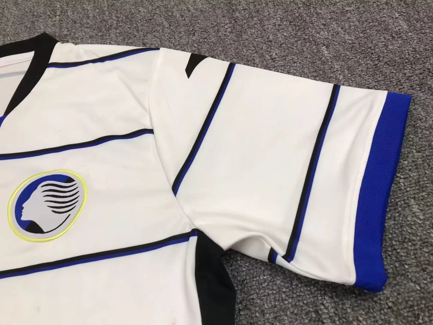 Atalanta 23-24 Away Stadium Jersey - Fans Version