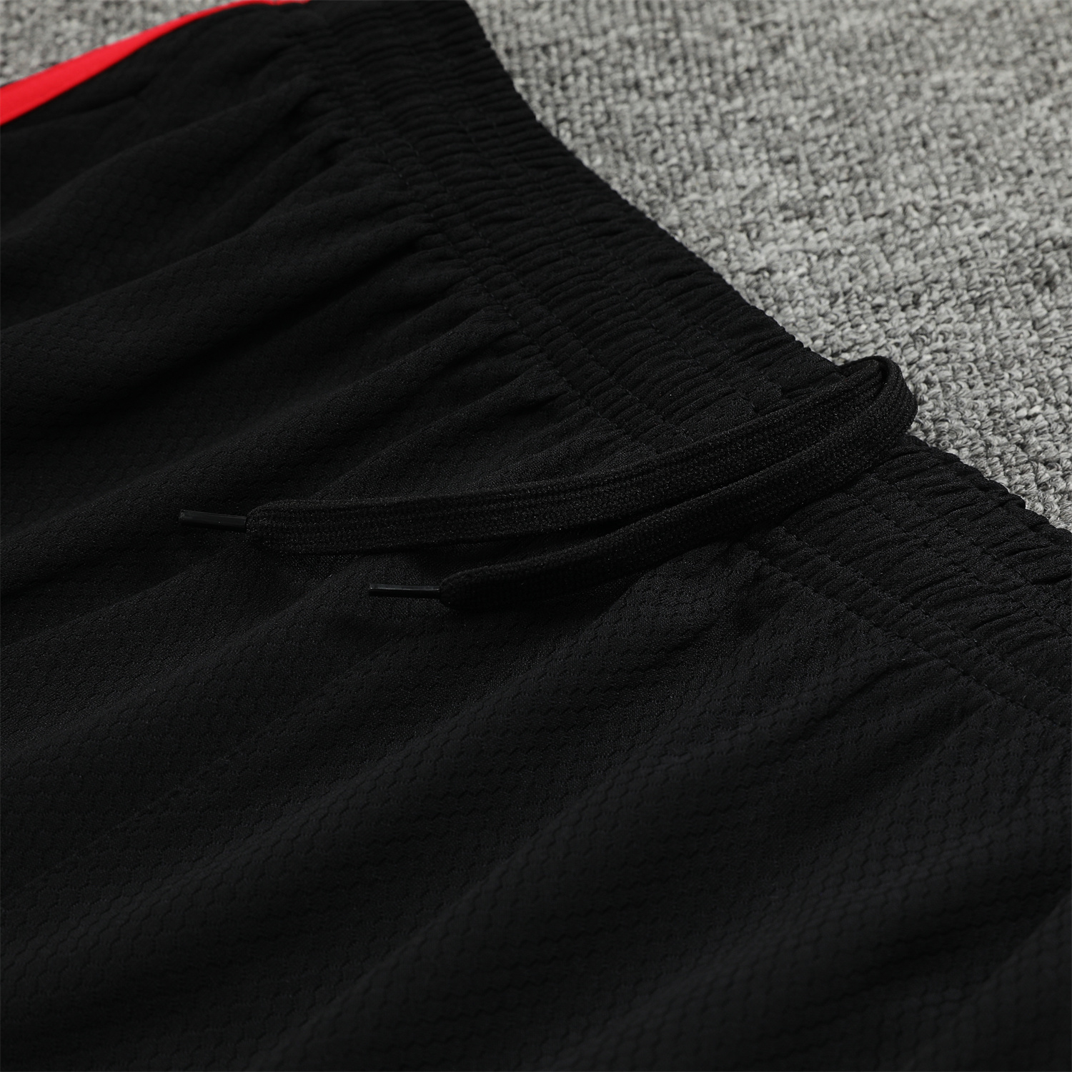 Bayern Munich 23-24 Red Training Vest Suit
