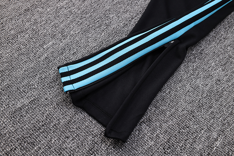 Manchester United 23-24 Kids Long Sleeve Training Set Off-White